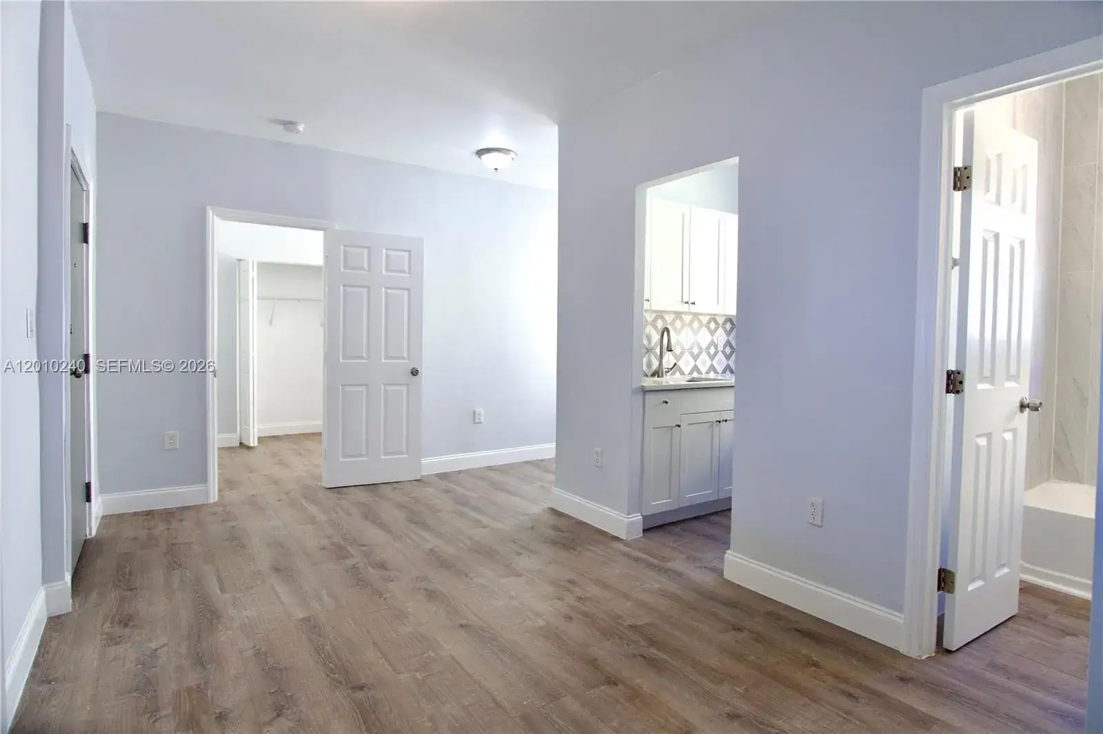 1 bedroom 1 bath Residential Lease for rent at 1142 SW 4th St # 17, Miami FL 33130