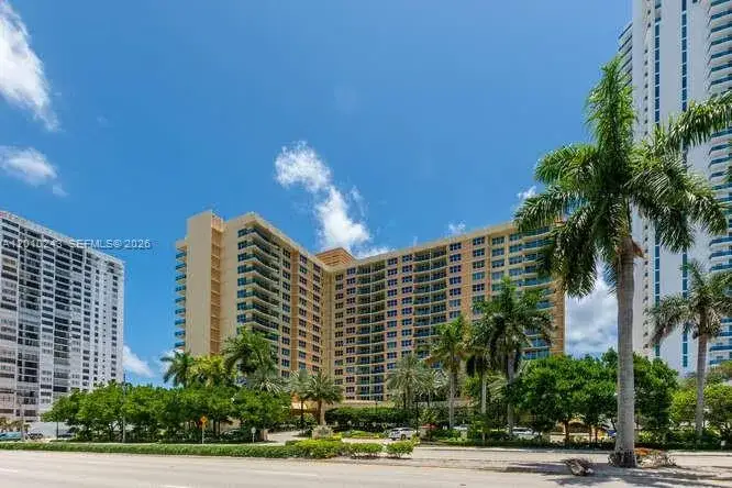 1 bath Residential Lease for rent at 2501 S OCEAN DR # 637, Hollywood FL 33019
