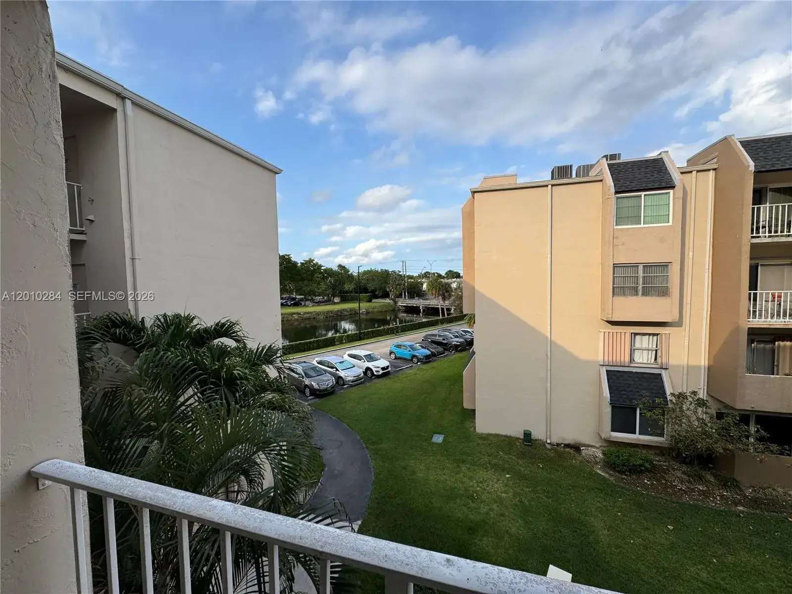 1 bedroom 1 bath Residential for sale at 7725 SW 86th St # 319, Miami FL 33143
