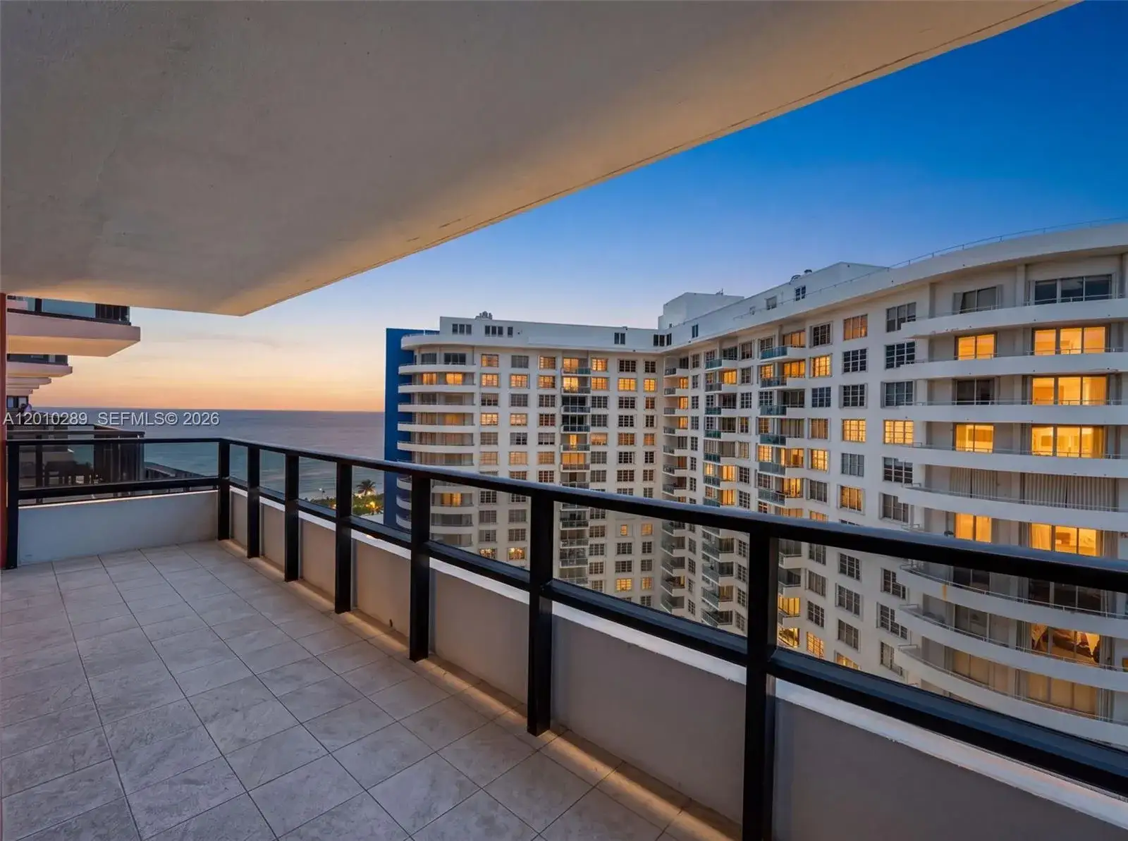 2 bedroom 2 bath Residential for sale at 5225 Collins Ave # 1519, Miami Beach FL 33140