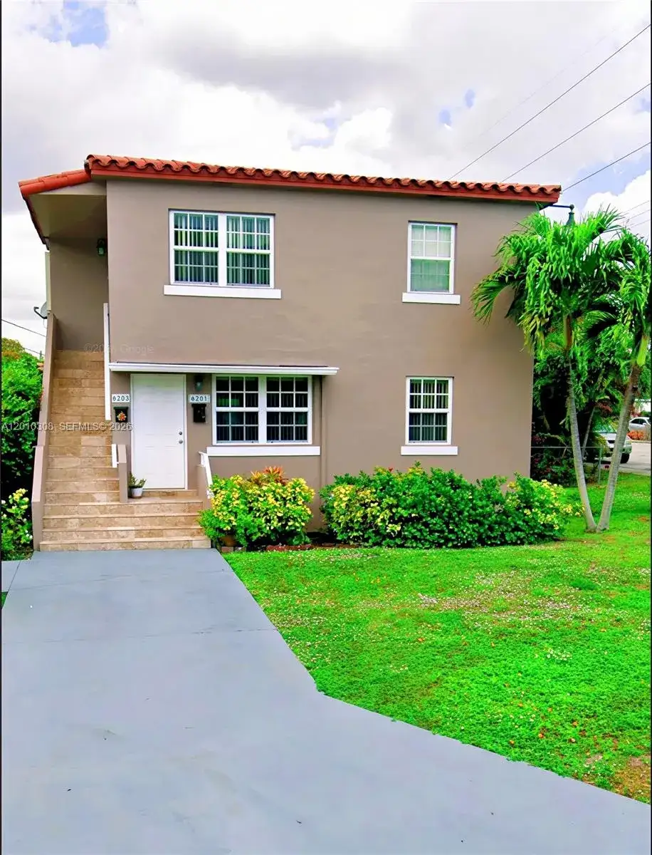 2 bedroom 1 bath Residential Lease for rent at 6201 SW 21st St # 6203, Miami FL 33155