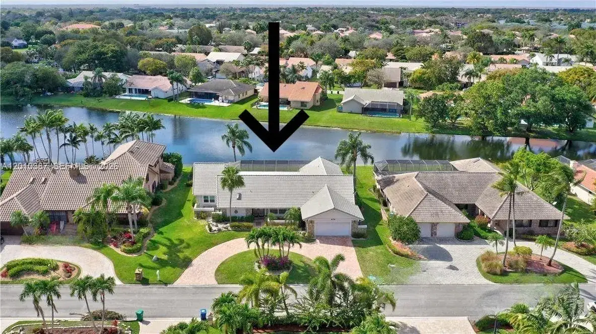 4 bedroom 3 bath Residential for sale at 404 NW 112th Ave, Coral Springs FL 33071