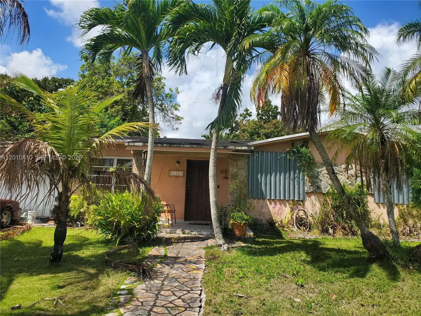 3 bedroom 1 bath Residential for sale at 12445 SW 185th Ter, Miami FL 33177