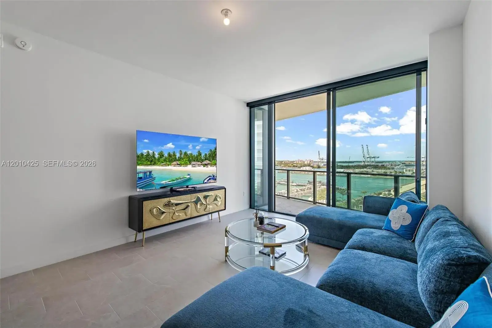 1 bedroom 1 bath Residential Lease for rent at 500 Alton Rd # 1204, Miami Beach FL 33139