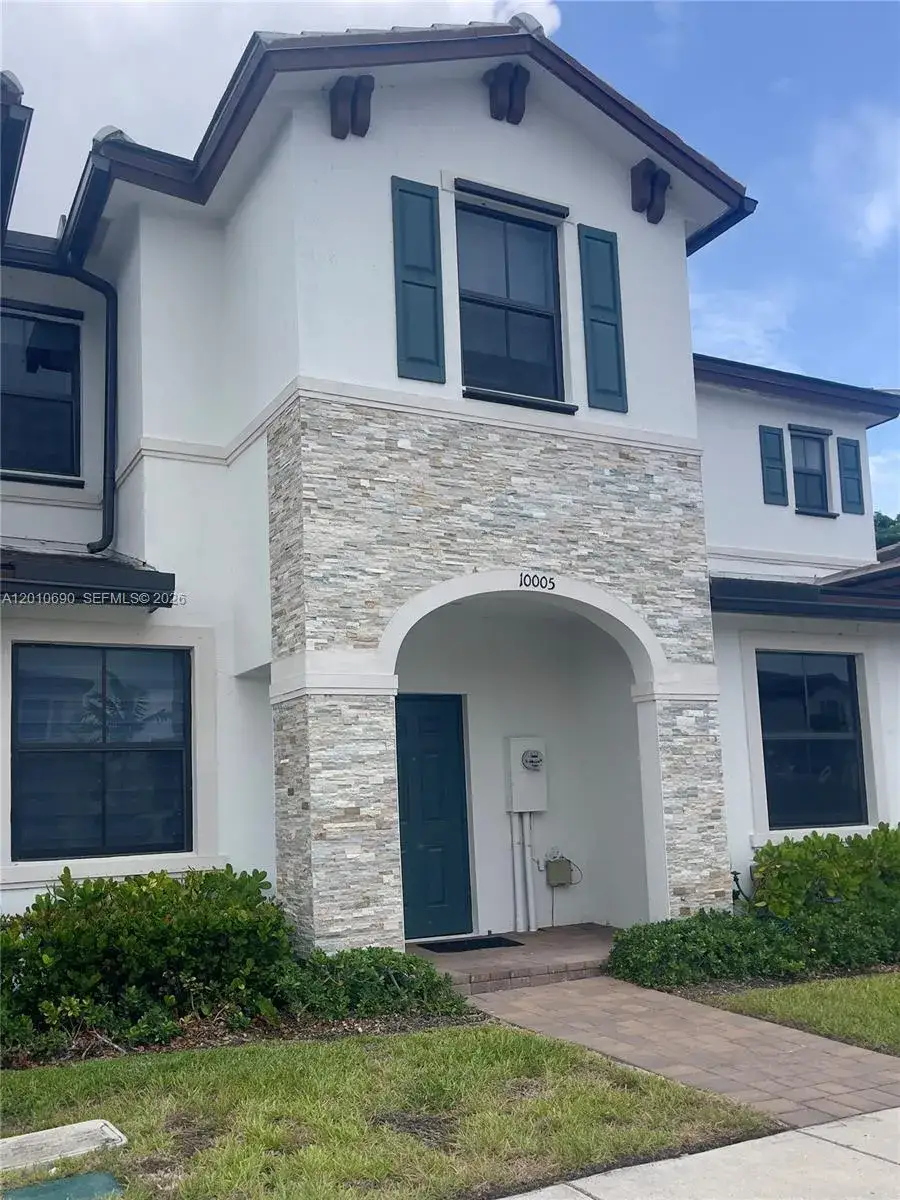3 bedroom 2 bath Residential Lease for rent at 10005 SW 228th Ter # 0, Miami FL 33190