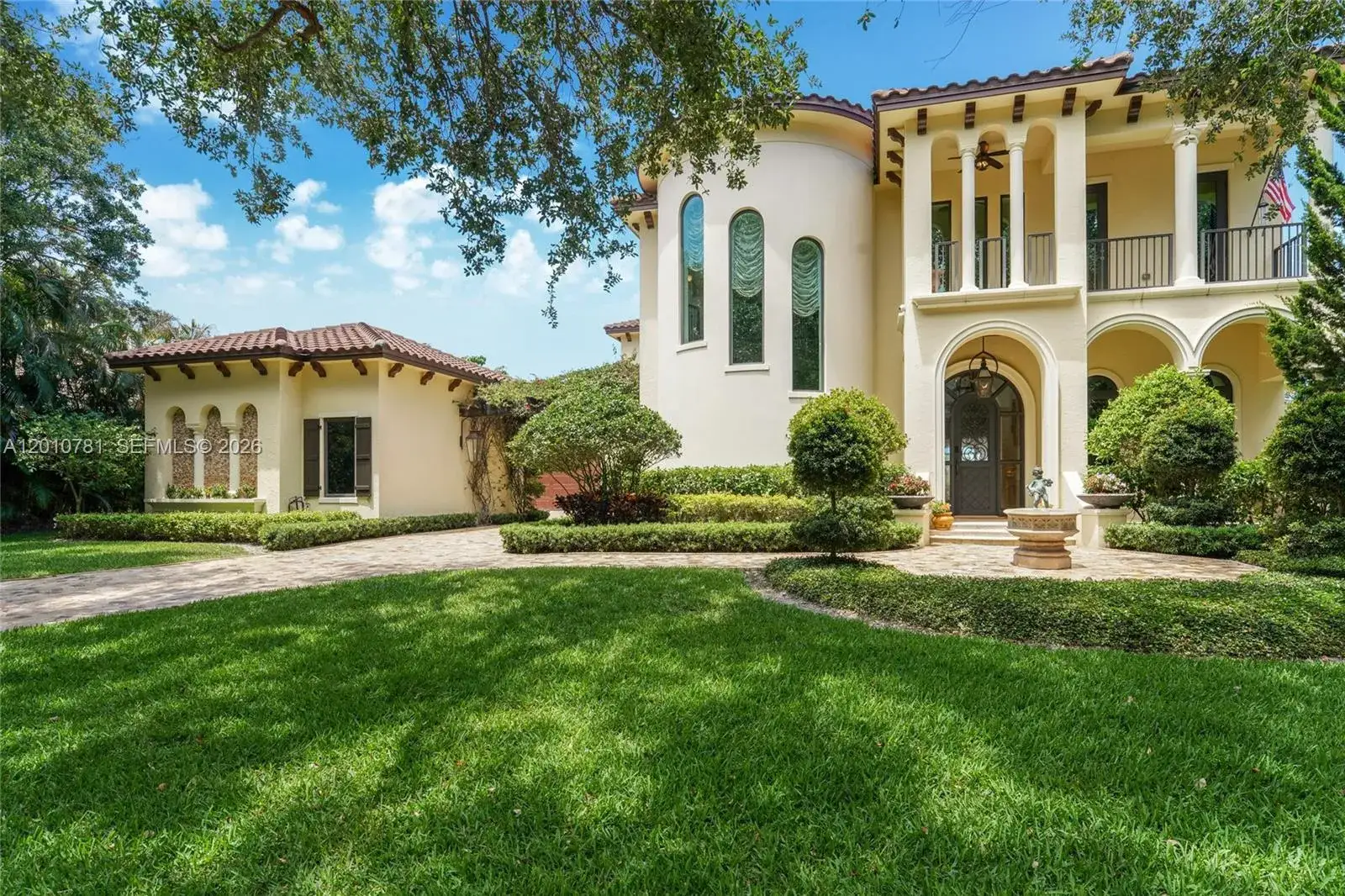3 bedroom 2 bath Residential for sale at 10433 SE Banyan Way, Jupiter FL 33469