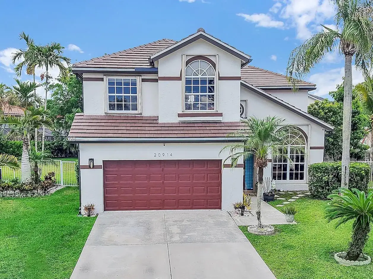 4 bedroom 2 bath Residential for sale at 20914 La Questa Ct, Boca Raton FL 33428