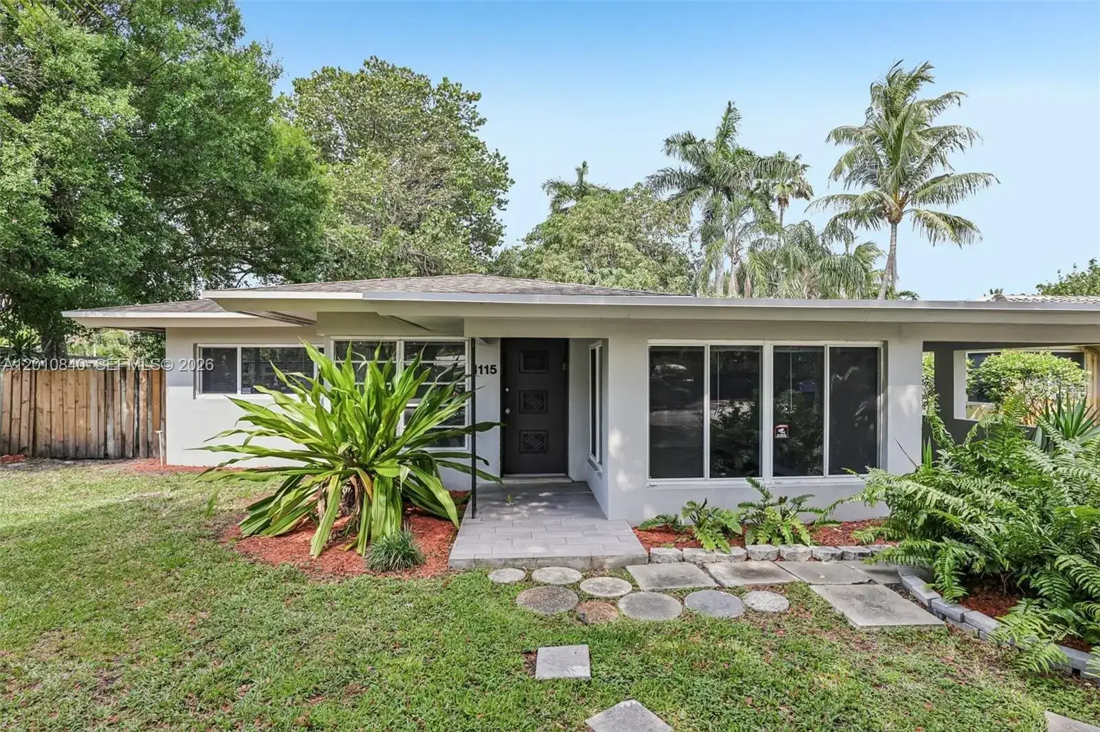 1115 NW 7th Ave, Fort Lauderdale FL 33311
