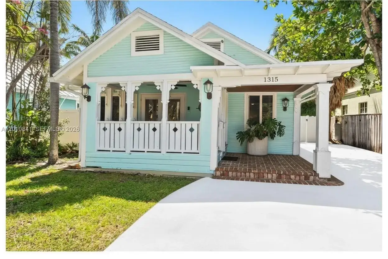 4 bedroom 3 bath Residential for sale at 1315 NE 5th Ter, Fort Lauderdale FL 33304