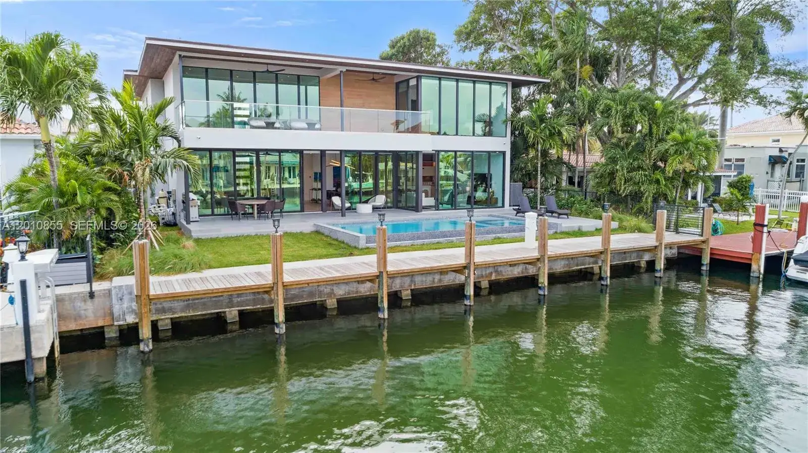 6 bedroom 6 bath Residential Lease for rent at 1537 SE 13th St, Fort Lauderdale FL 33316