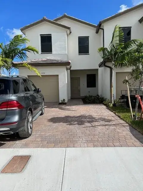 3 bedroom 2 bath Residential Lease for rent at 13102 SW 232nd Ln # 13102, Miami FL 33032