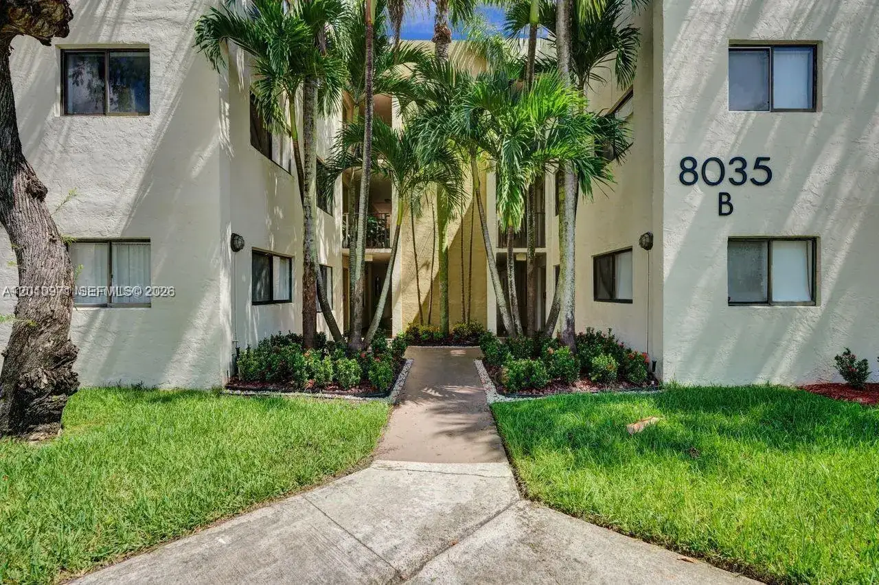 2 bedroom 2 bath Residential Lease for rent at 8035 SW 107th Ave # 305, Miami FL 33173