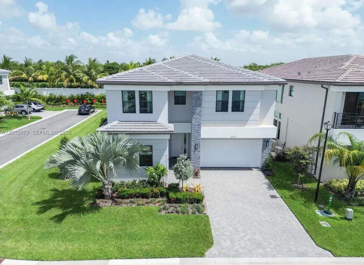 5 bedroom 7 bath Residential Lease for rent at 8151 Laurel Falls Dr, Boca Raton FL 33496