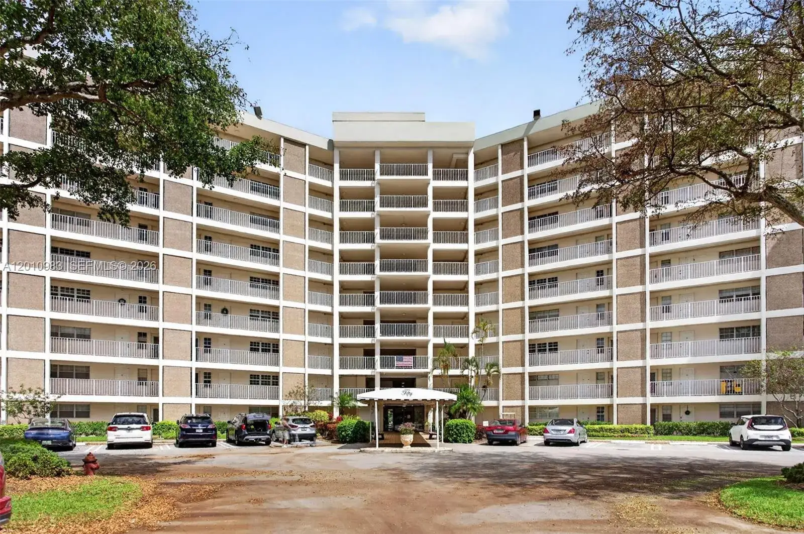 3 bedroom 2 bath Residential for sale at 3090 N Course Dr # 807, Pompano Beach FL 33069