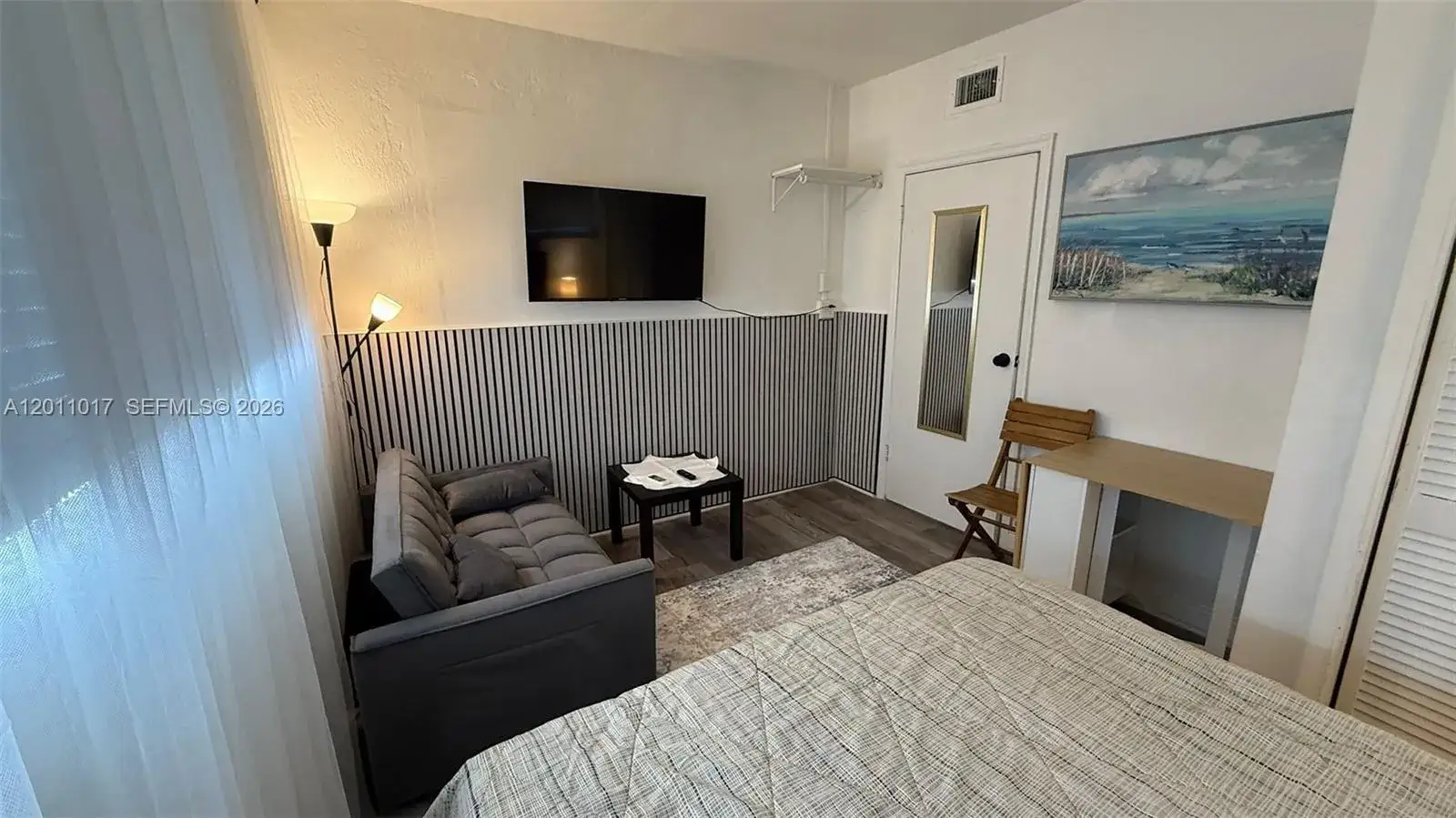 115 SE 2nd St # 2, Dania Beach FL 33004