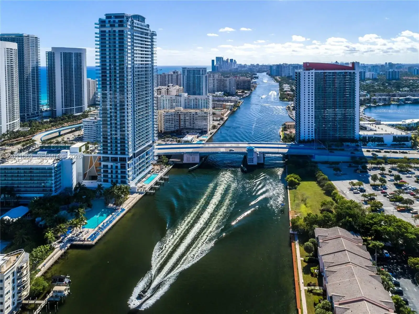 3 bedroom 2 bath Residential for sale at 4010 S Ocean Dr # R908, Hollywood FL 33019