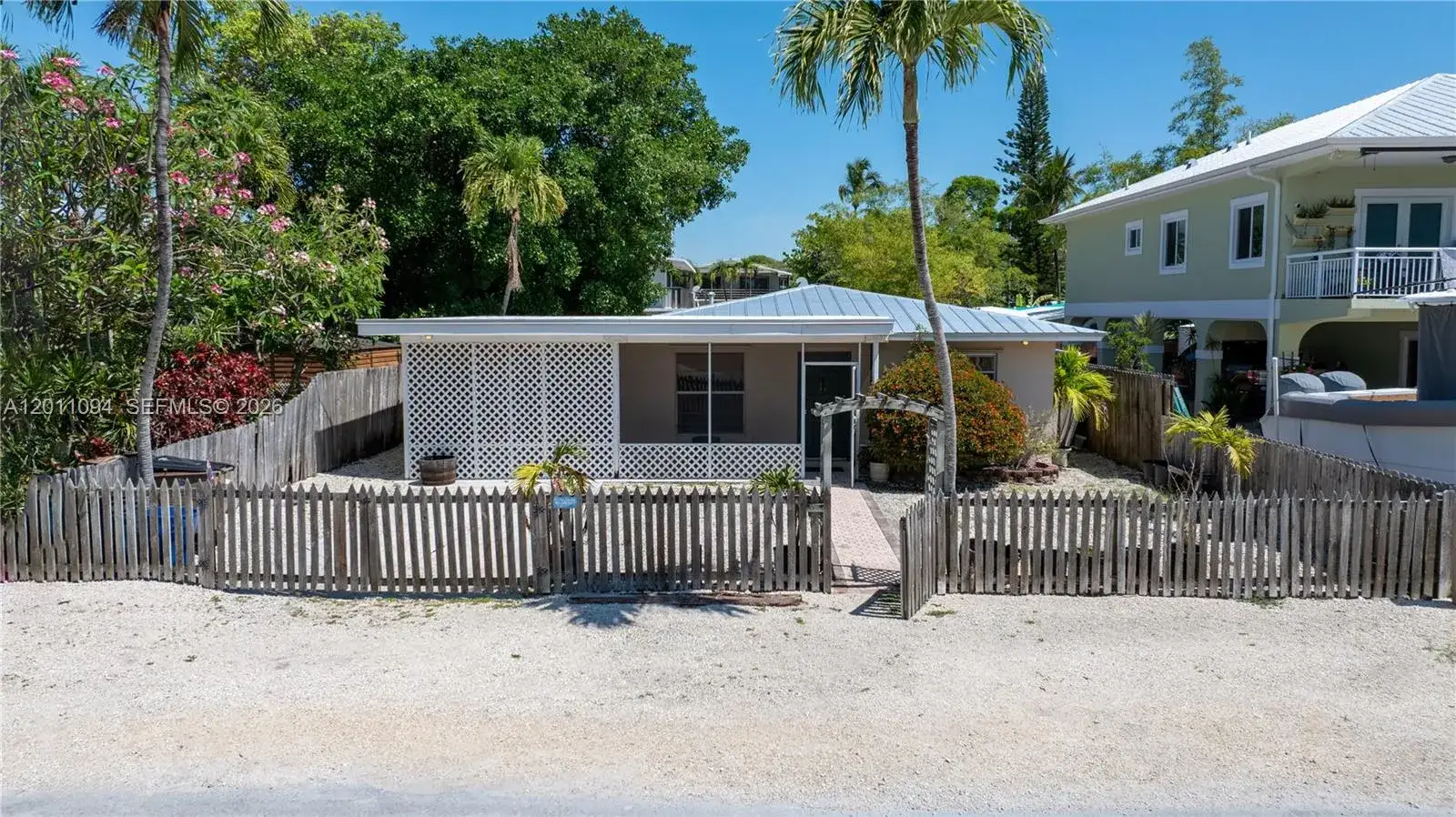 2 bedroom 1 bath Residential for sale at 56 SE Marlin Ave, Key Largo FL 33037