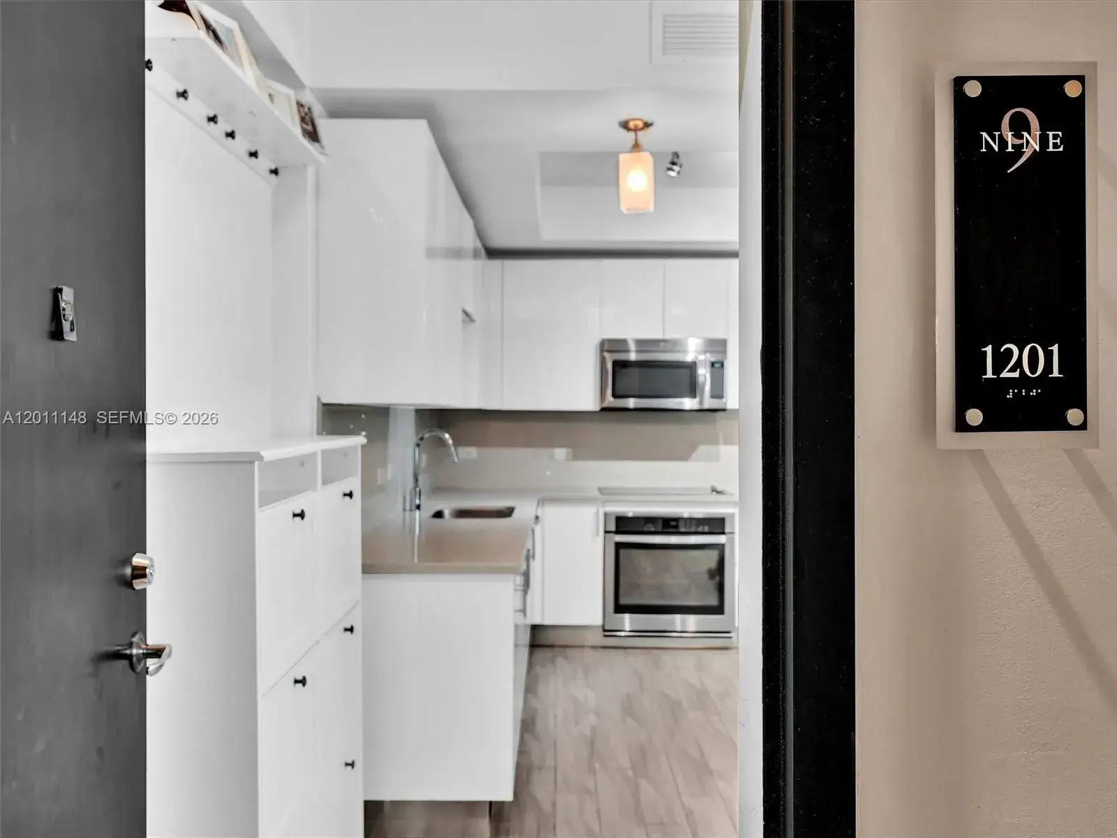 1 bedroom 1 bath Residential Lease for rent at 999 SW 1st Ave # 1201, Miami FL 33130