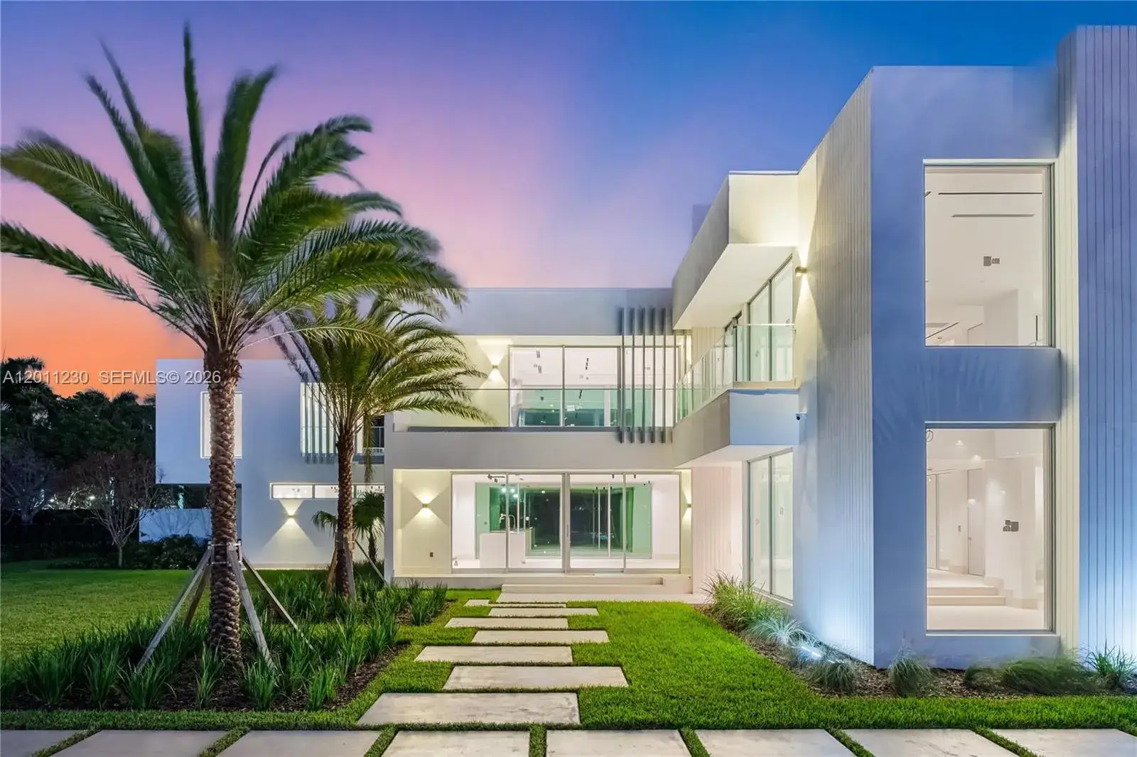 3280 Lake Ridge Lane, Weston FL 33332