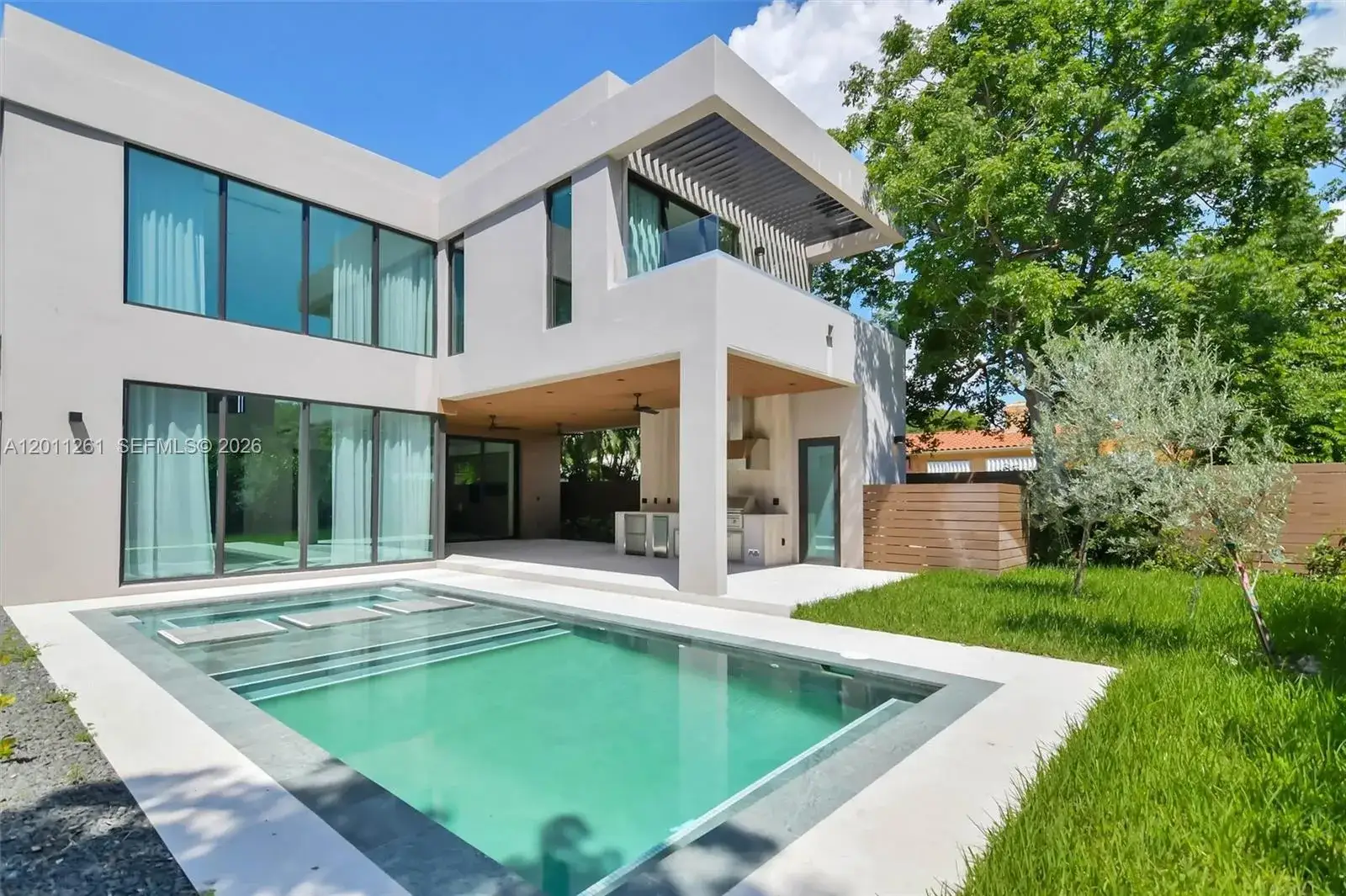 6 bedroom 7 bath Residential for sale at 135 SW 29th Rd, Miami FL 33129