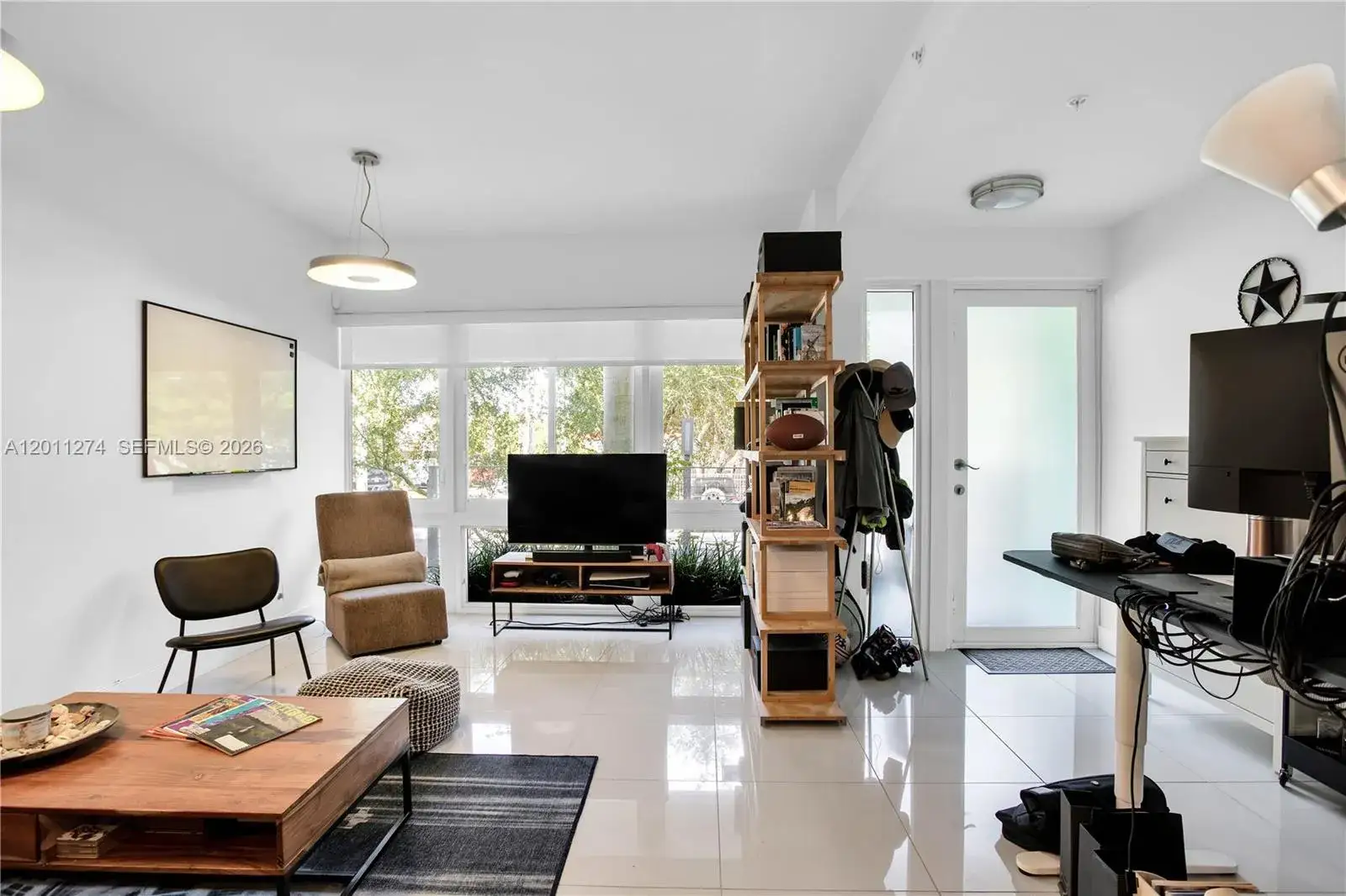 4 bedroom 4 bath Residential Lease for rent at 87 N Shore Dr, Miami Beach FL 33141