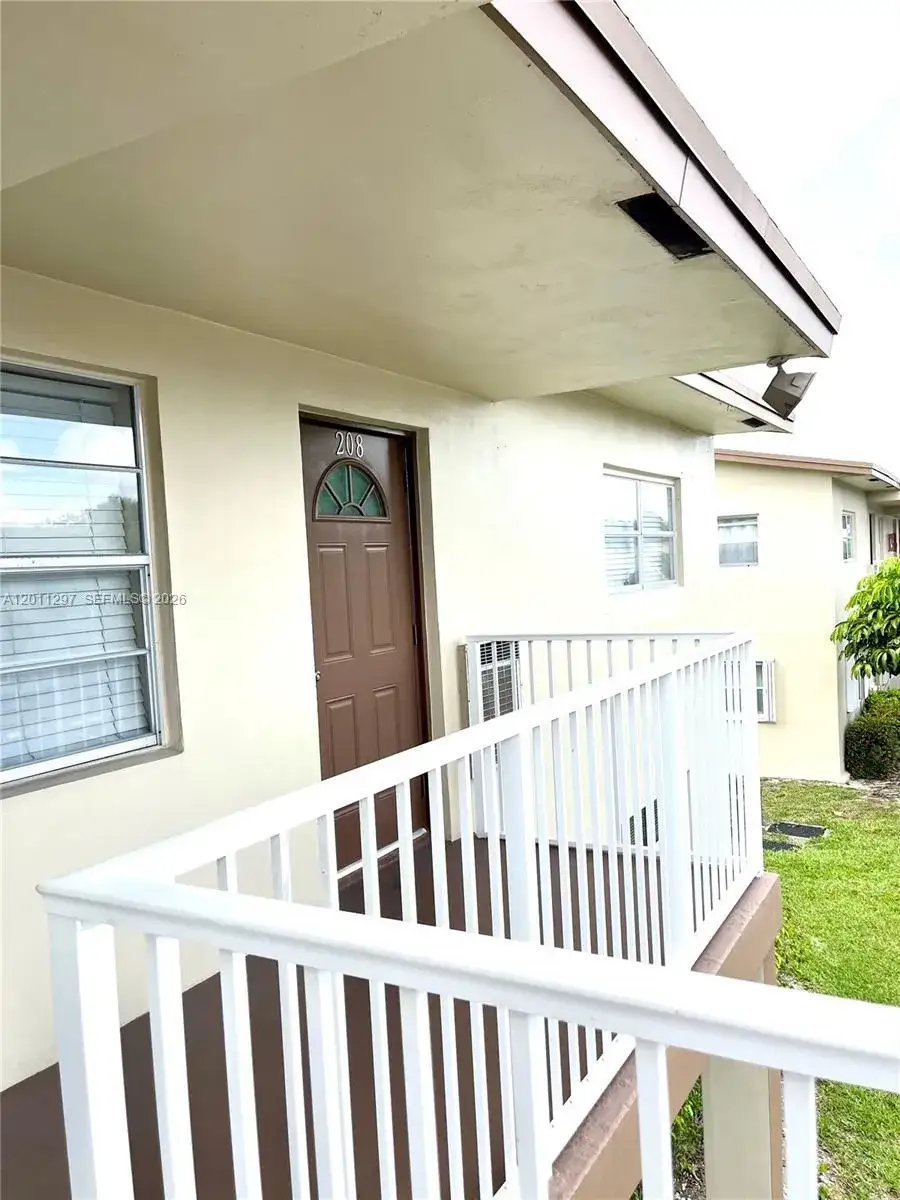 2 bedroom 2 bath Residential for sale at 551 NW 80th Ter # 208, Margate FL 33063