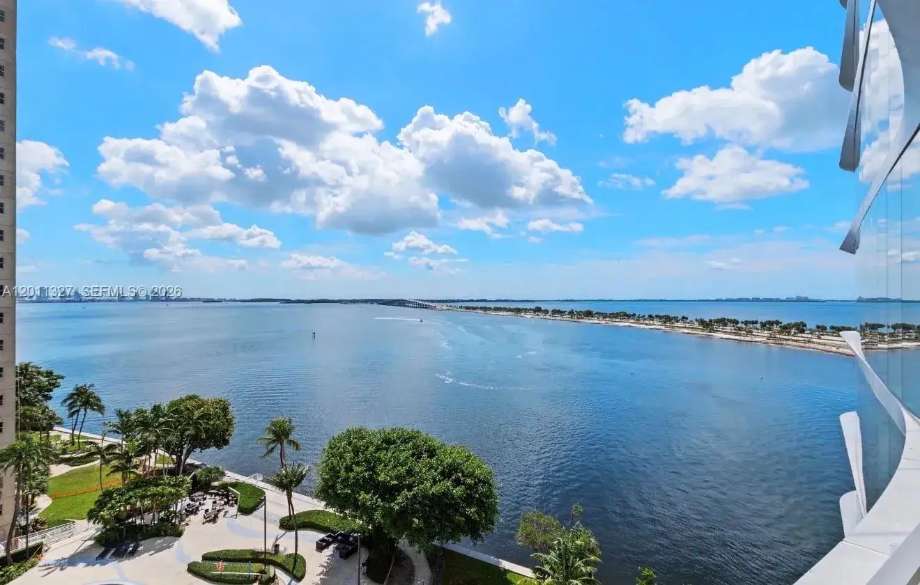 2 bedroom 2 bath Residential Lease for rent at 175 SE 25th Rd # 704, Miami FL 33129