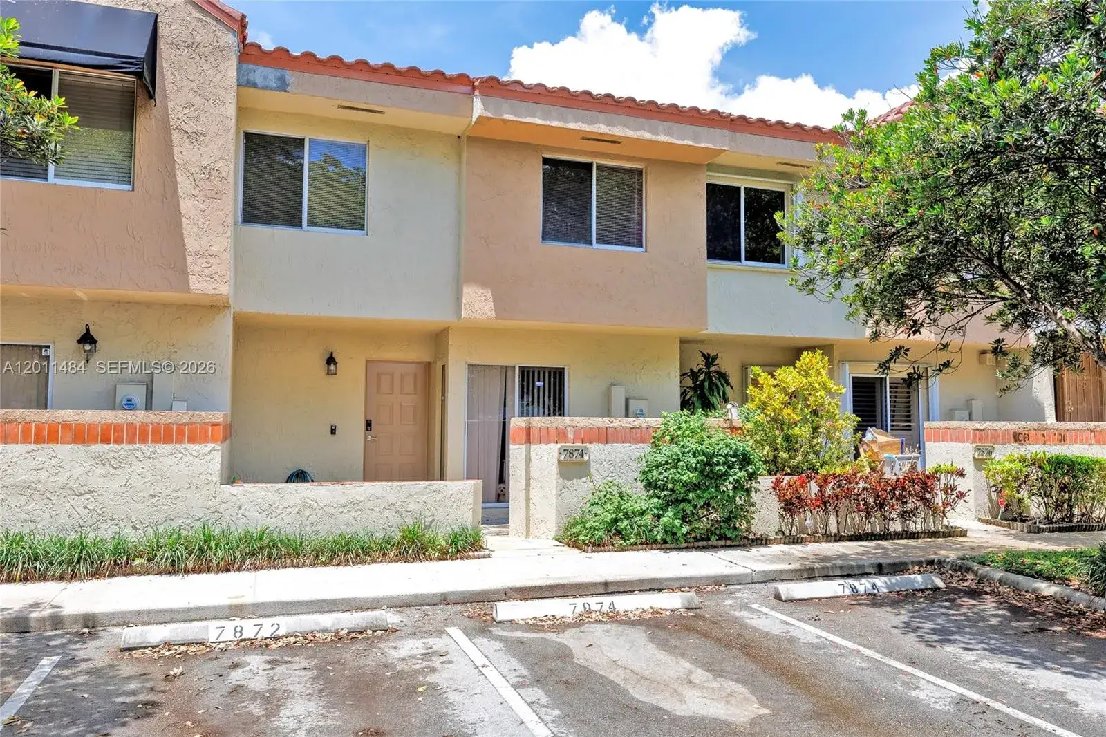 3 bedroom 2 bath Residential for sale at 7874 NW 7th Ct, Plantation FL 33324