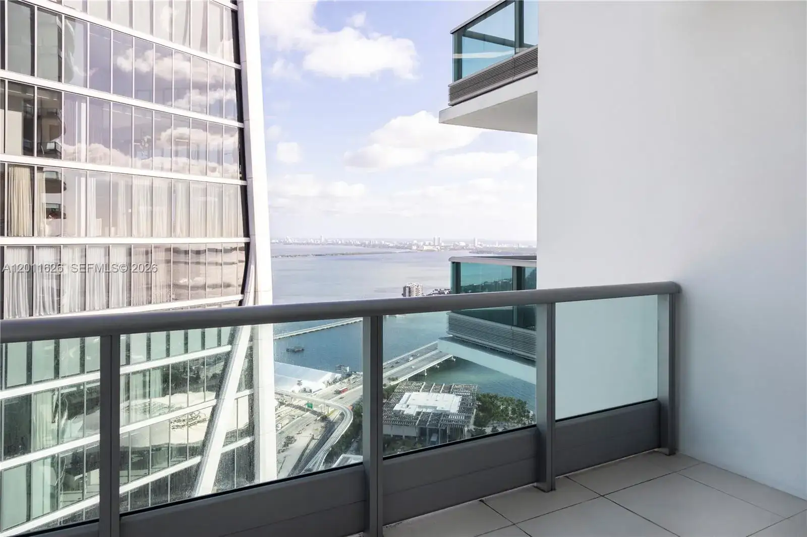 1 bedroom 2 bath Residential for sale at 900 Biscayne Blvd # 5510, Miami FL 33132