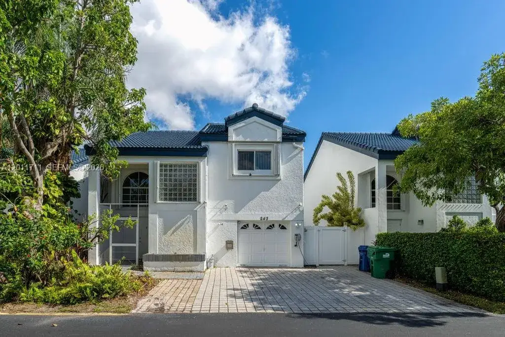 3 bedroom 2 bath Residential for sale at 243 NE 212th Ter, Miami FL 33179