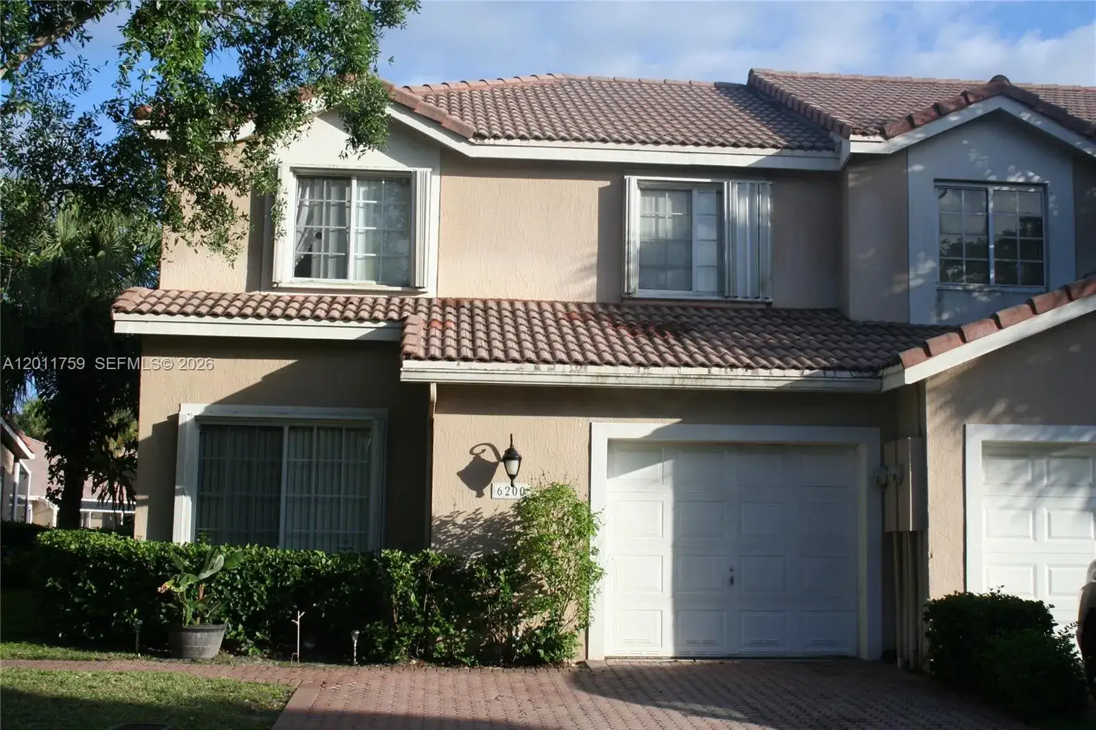 3 bedroom 2 bath Residential for sale at 6200 NW 74th Ct, Parkland FL 33067