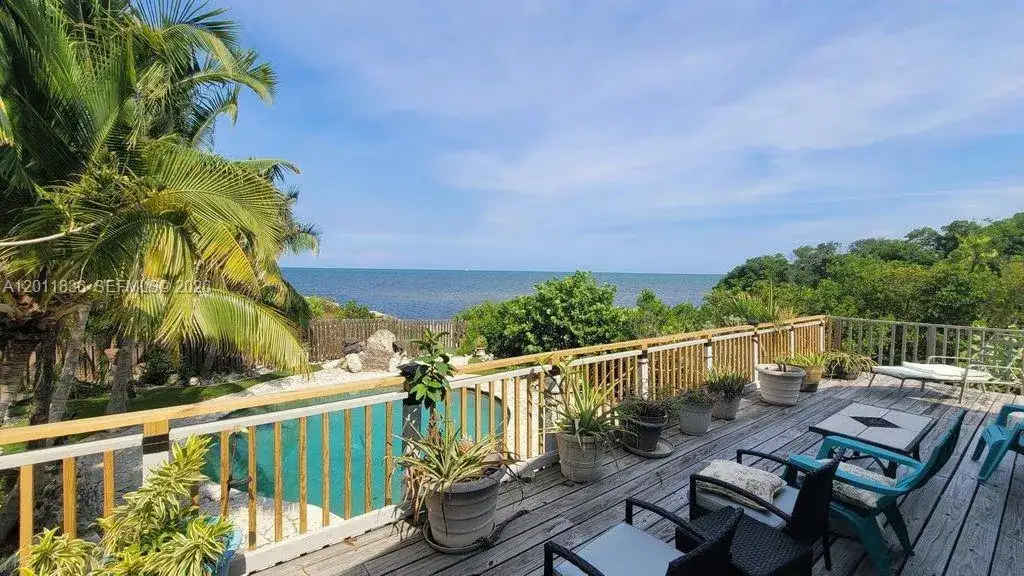 2 bedroom 2 bath Residential for sale at 167 Valois Blvd, Key Largo FL 33037