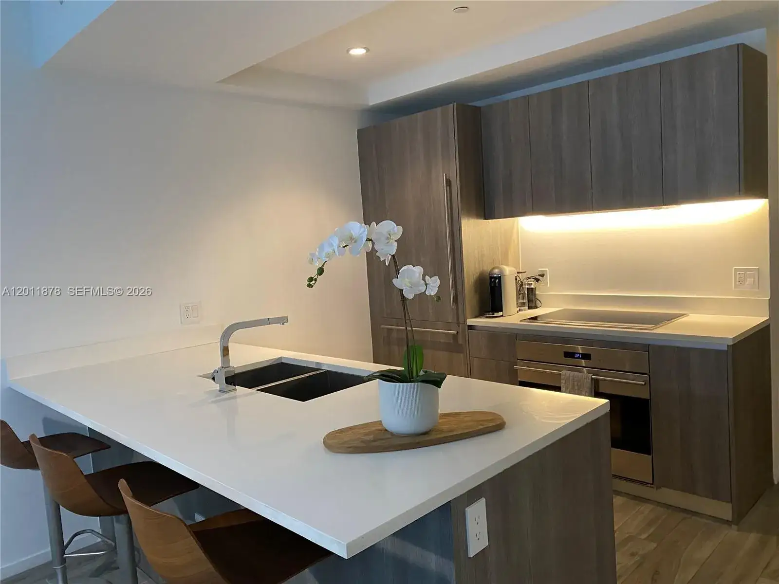1 bedroom 2 bath Residential for sale at 801 S Miami Ave # 2306, Miami FL 33130