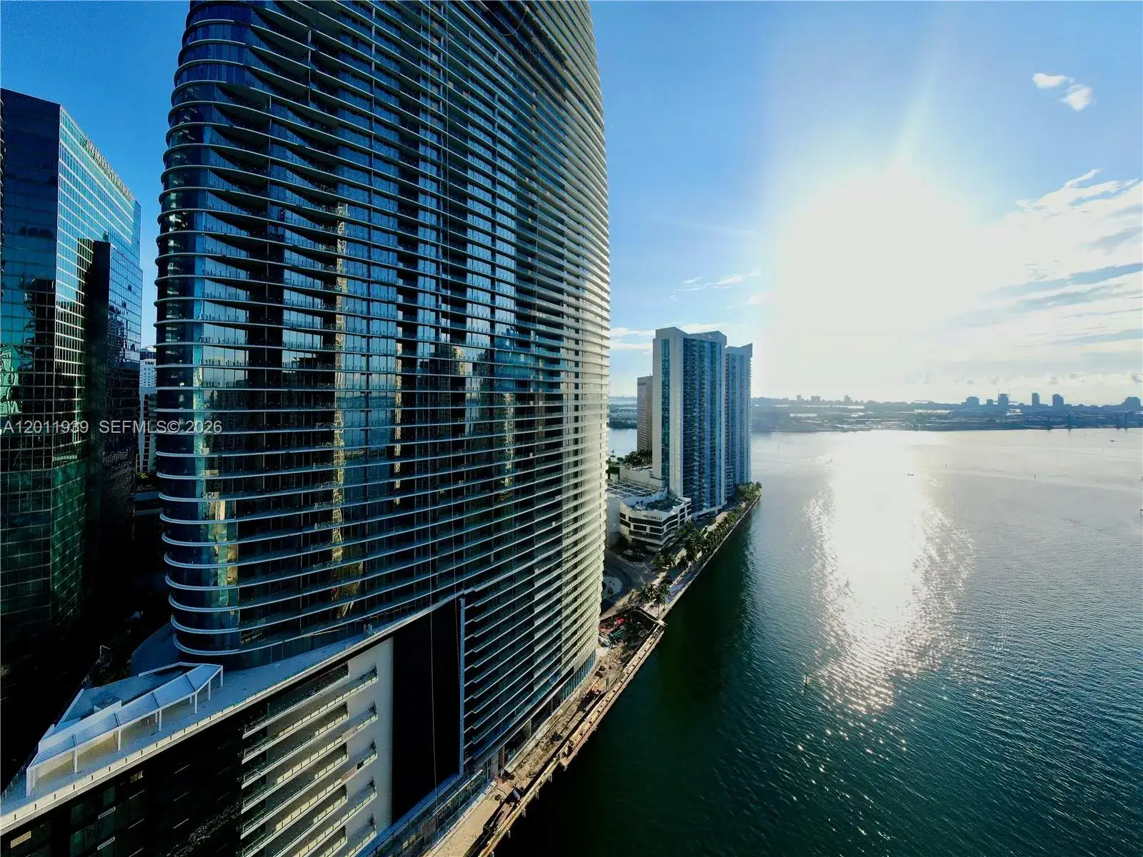 1 bedroom 1 bath Residential Lease for rent at 325 S Biscayne Blvd # 3517, Miami FL 33131
