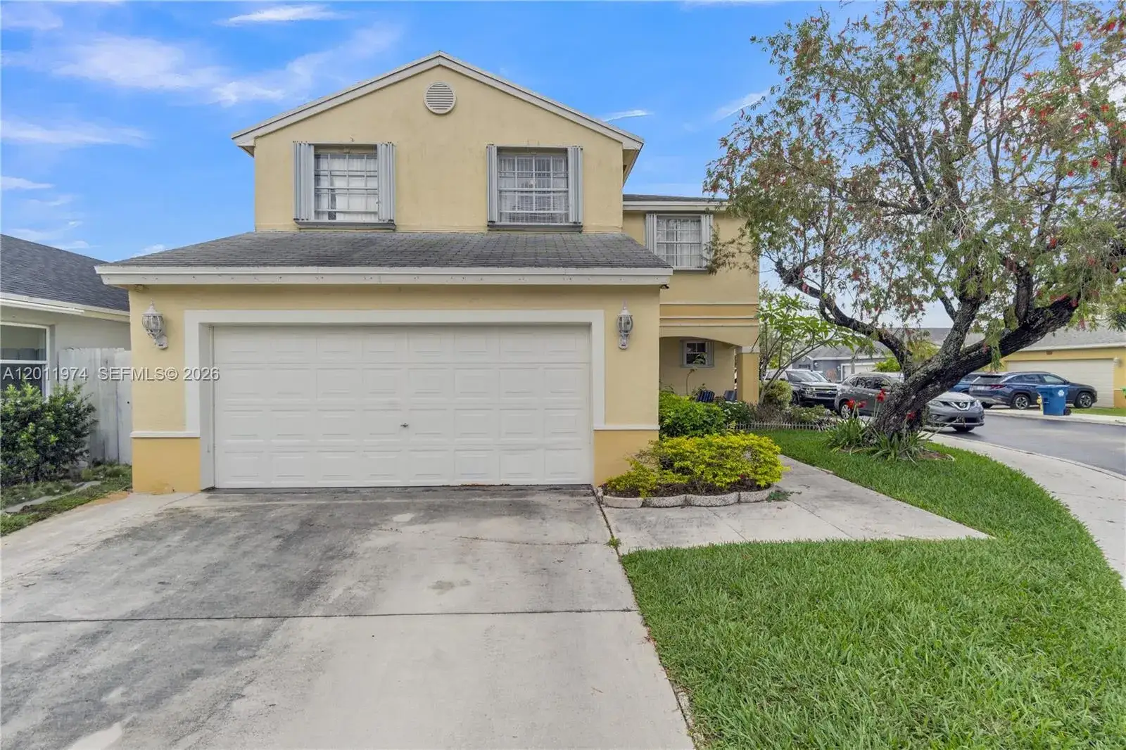 4 bedroom 2 bath Residential for sale at 375 W Riverbend Dr, Sunrise FL 33326