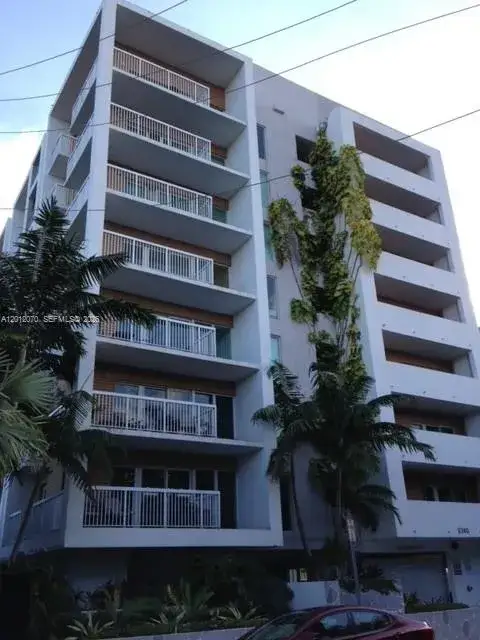 1 bedroom 1 bath Residential Lease for rent at 2740 SW 28th Ter # 304, Miami FL 33133