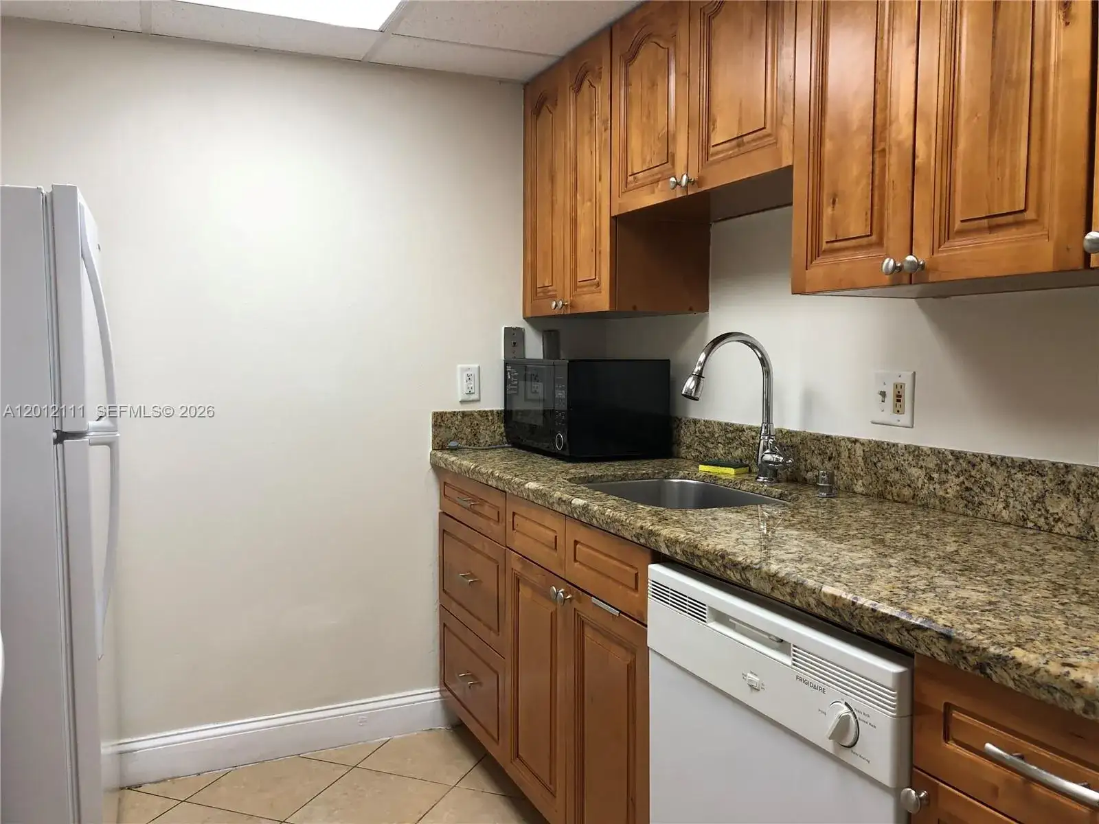 2 bedroom 2 bath Residential Lease for rent at 14301 N Kendall Dr # 309B, Miami FL 33186