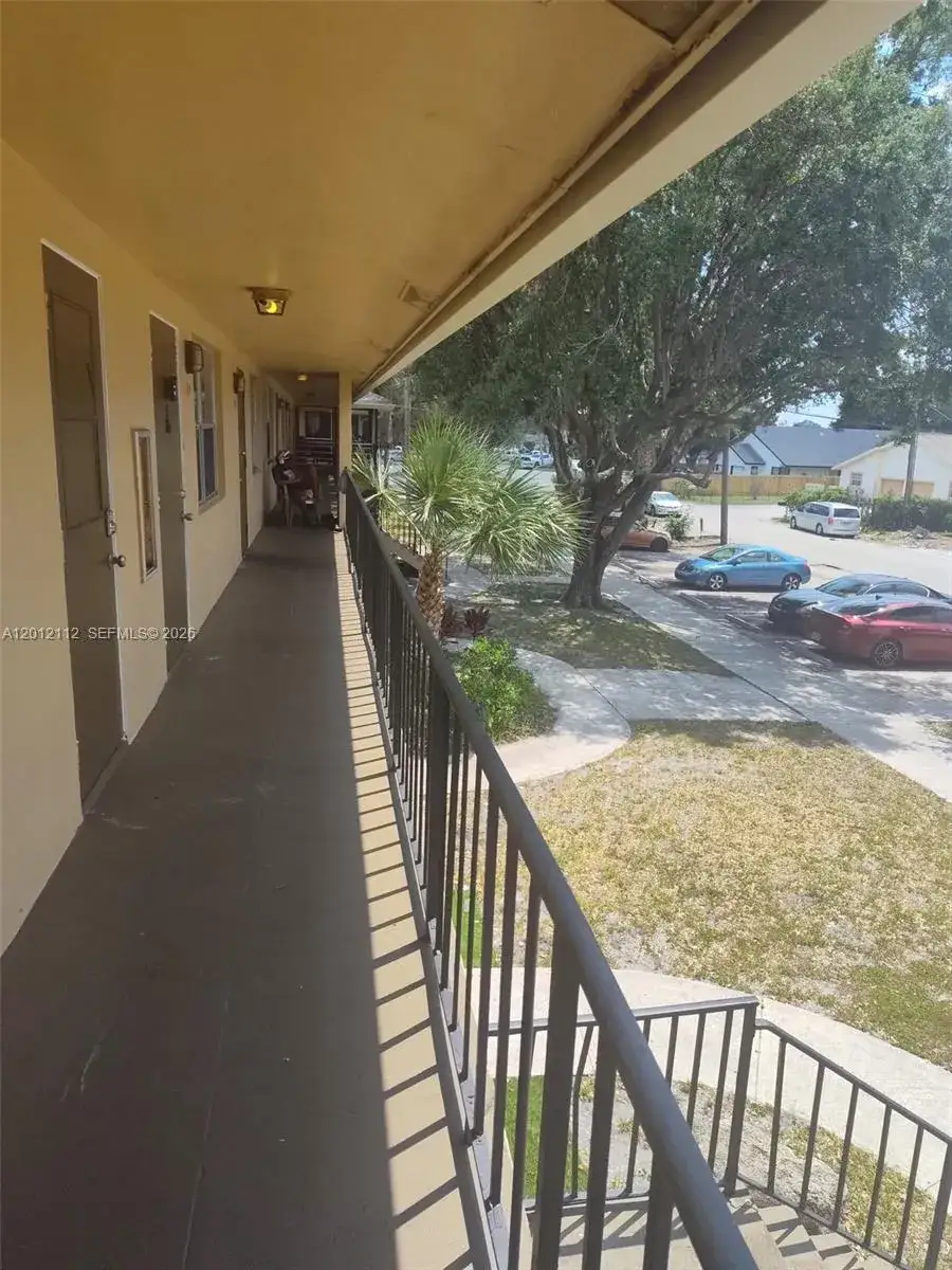2 bedroom 1 bath Residential Lease for rent at 625 SW 20th Ct # 8A, Delray Beach FL 33445