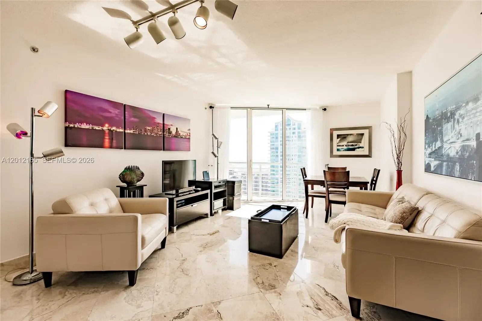 1 bedroom 1 bath Residential Lease for rent at 325 S Biscayne Blvd # 3617, Miami FL 33131