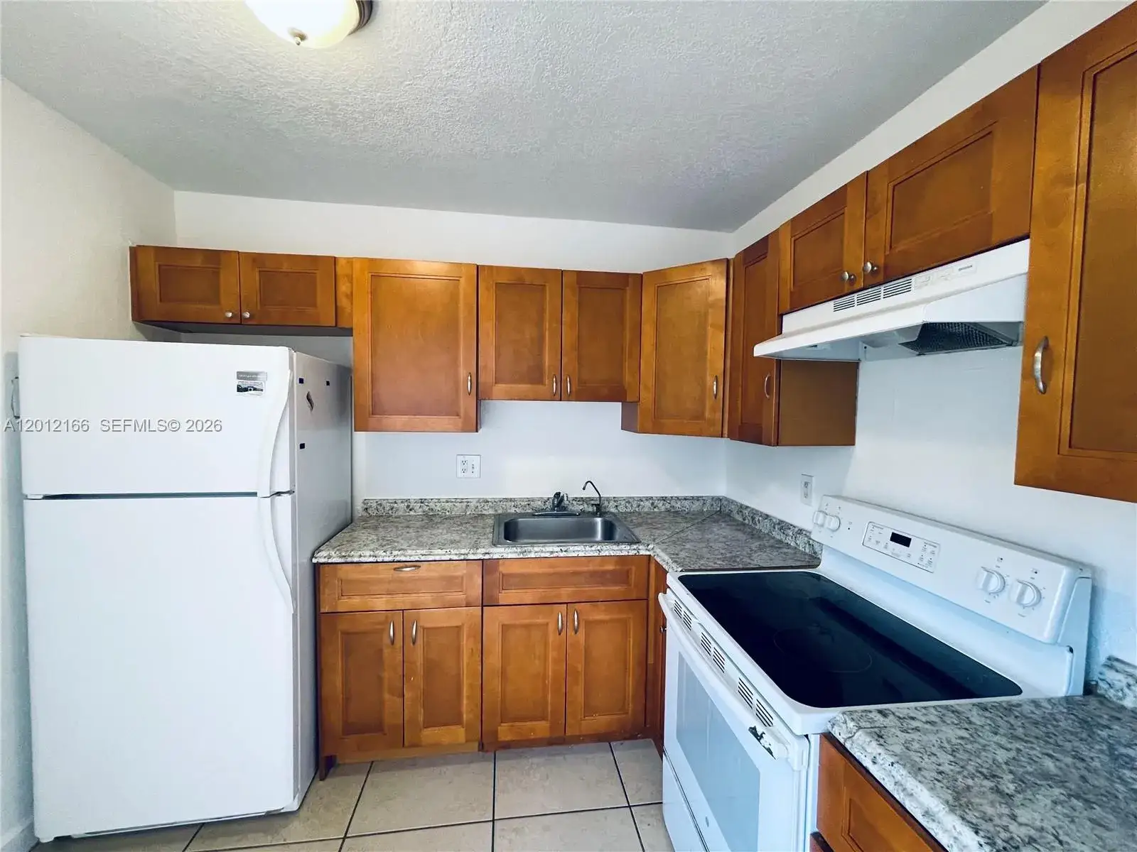2 bedroom 1 bath Residential for sale at 825 NW 46th Ave # 825, Plantation FL 33317