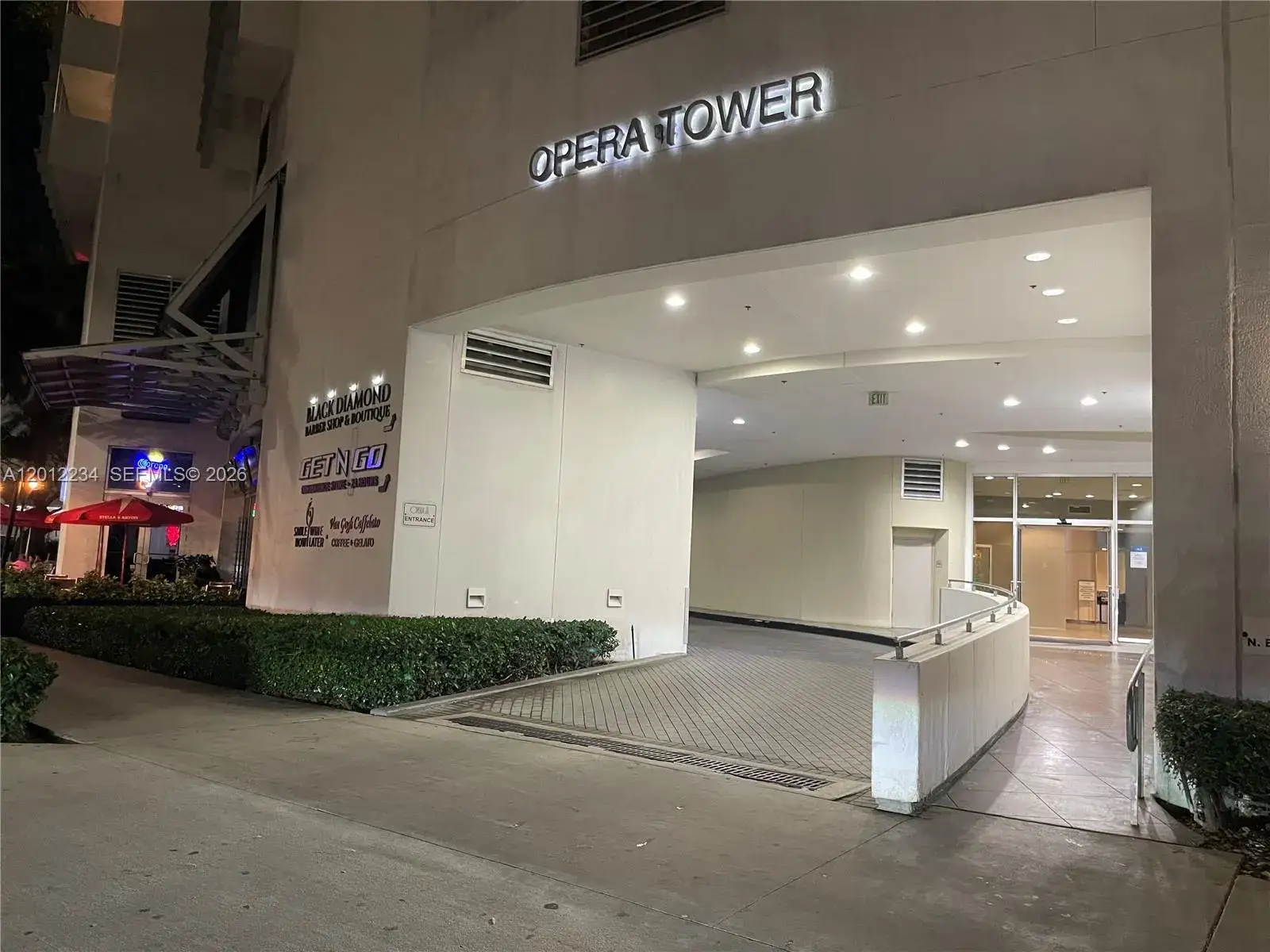 1 bedroom 1 bath Residential for sale at 1750 N Bayshore Dr # 3403, Miami FL 33132