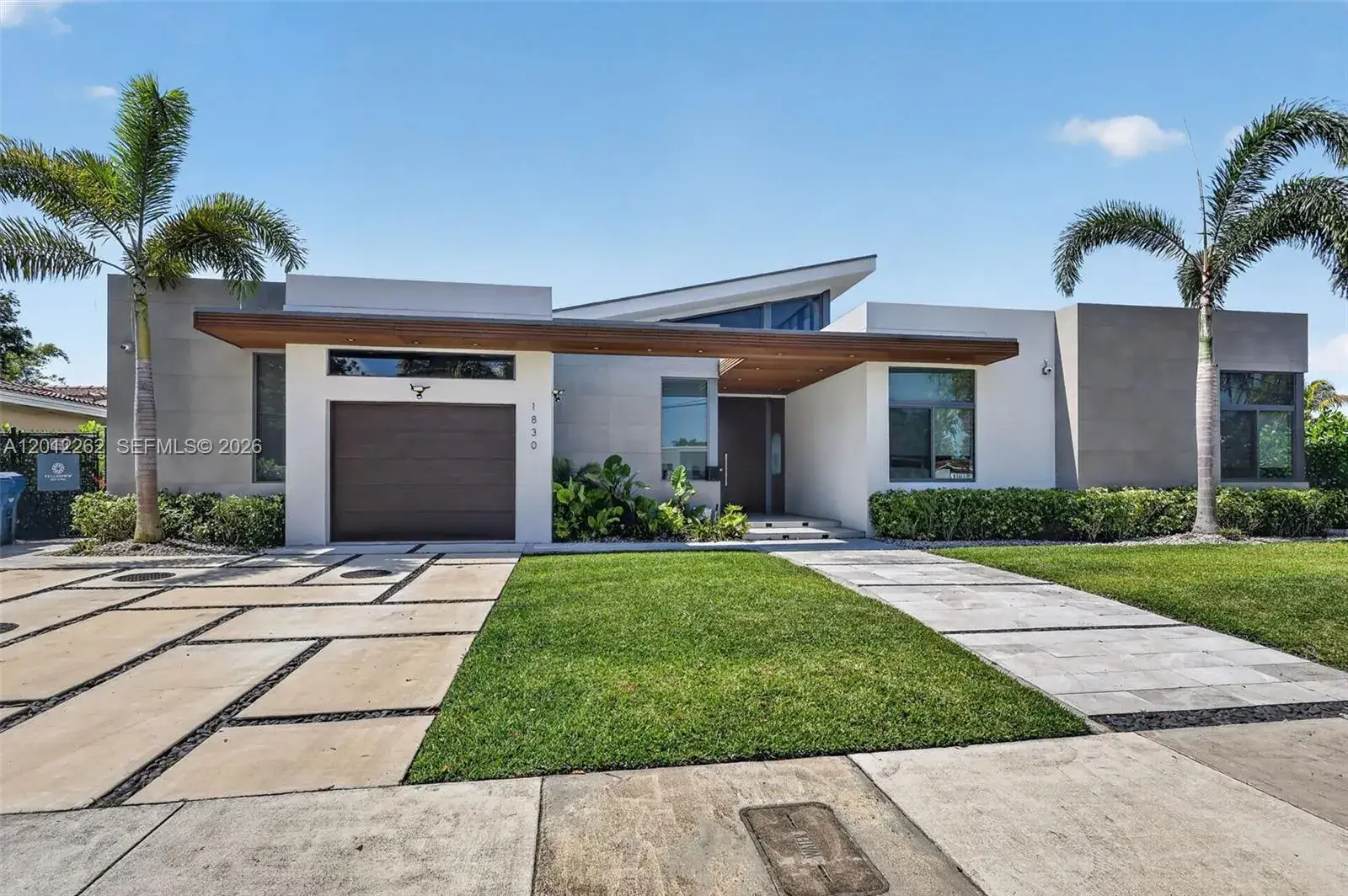 6 bedroom 5 bath Residential for sale at 1830 NE 193rd St, Miami FL 33179