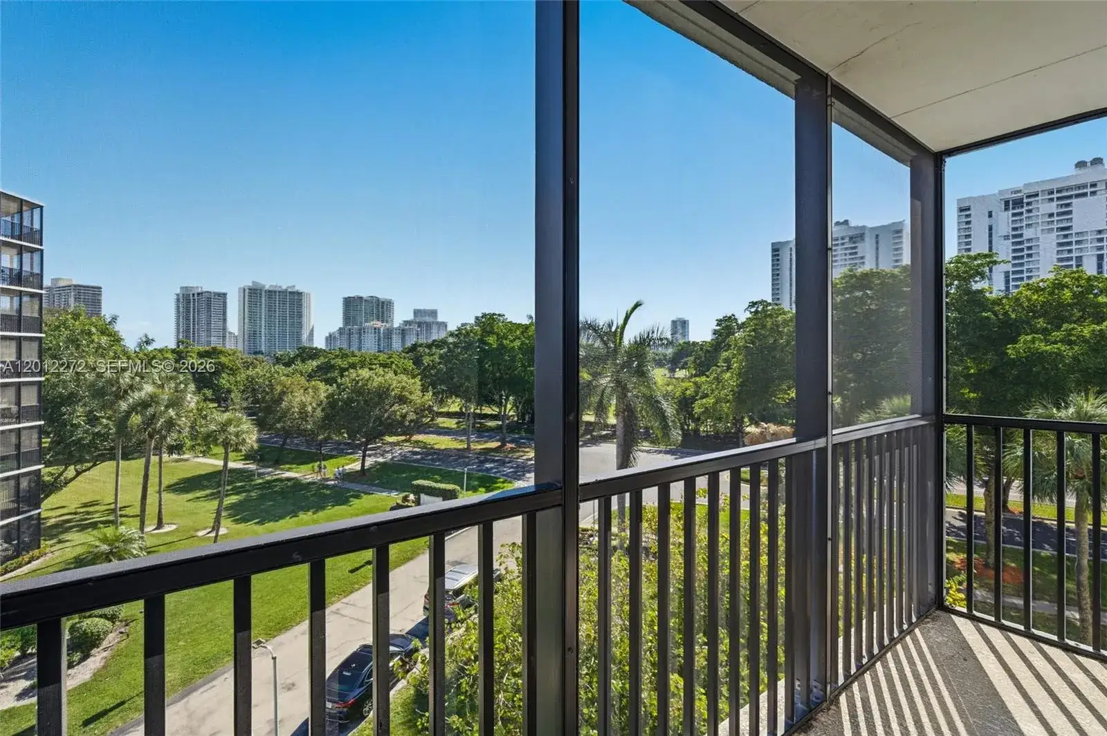 2 bedroom 2 bath Residential Lease for rent at 3401 N Country Club Dr # 519, Aventura FL 33180