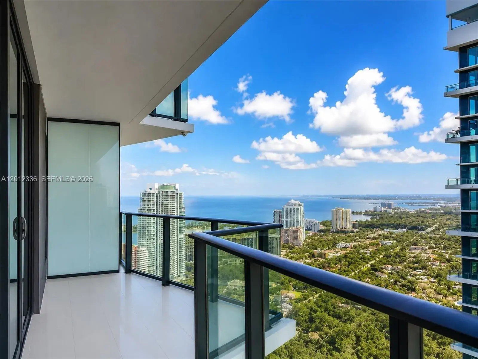 1 bedroom 1 bath Residential Lease for rent at 1300 S Miami Ave # 4507, Miami FL 33130