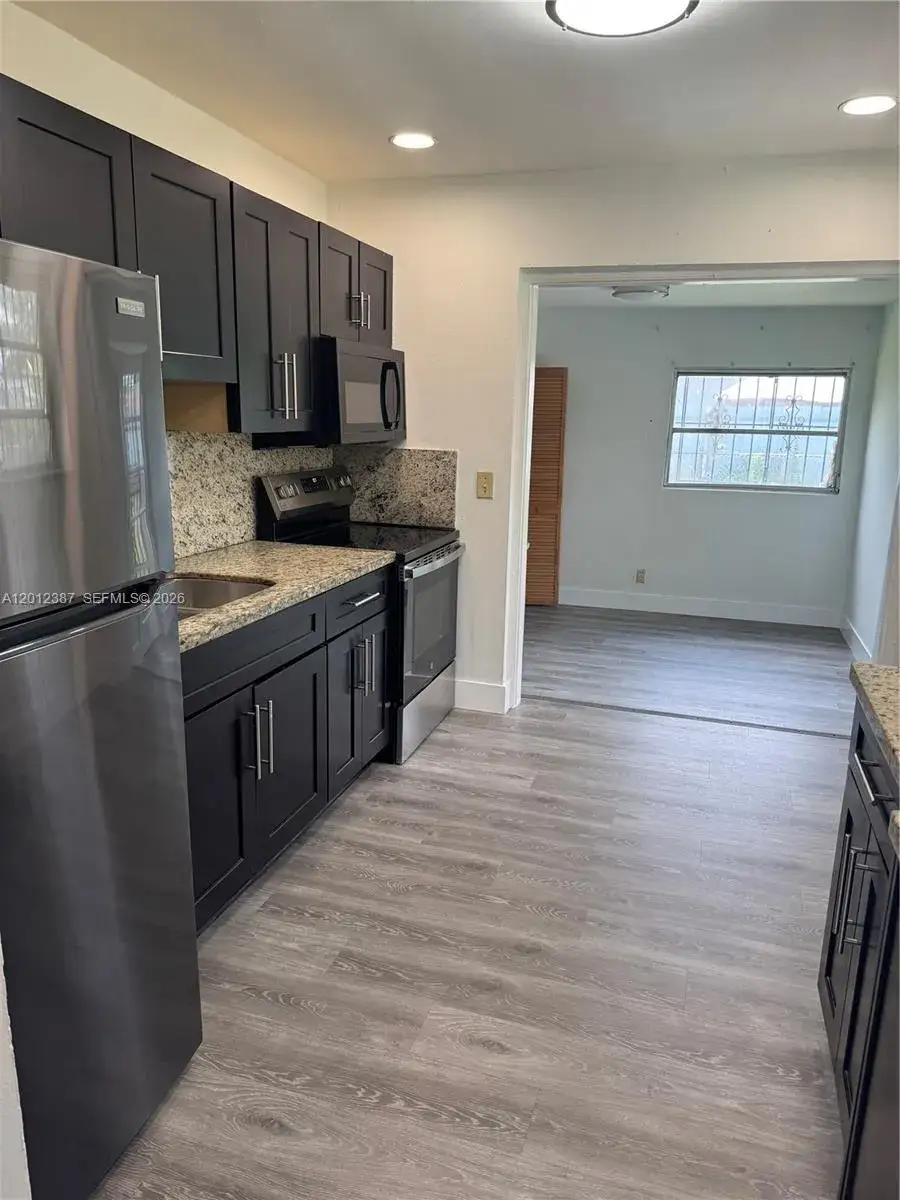 2620 SW 53rd Ave, West Park FL 33023