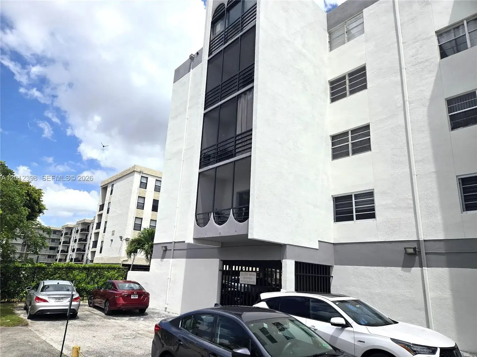 3 bedroom 2 bath Residential for sale at 4670 W 13th Ln # 507, Hialeah FL 33012