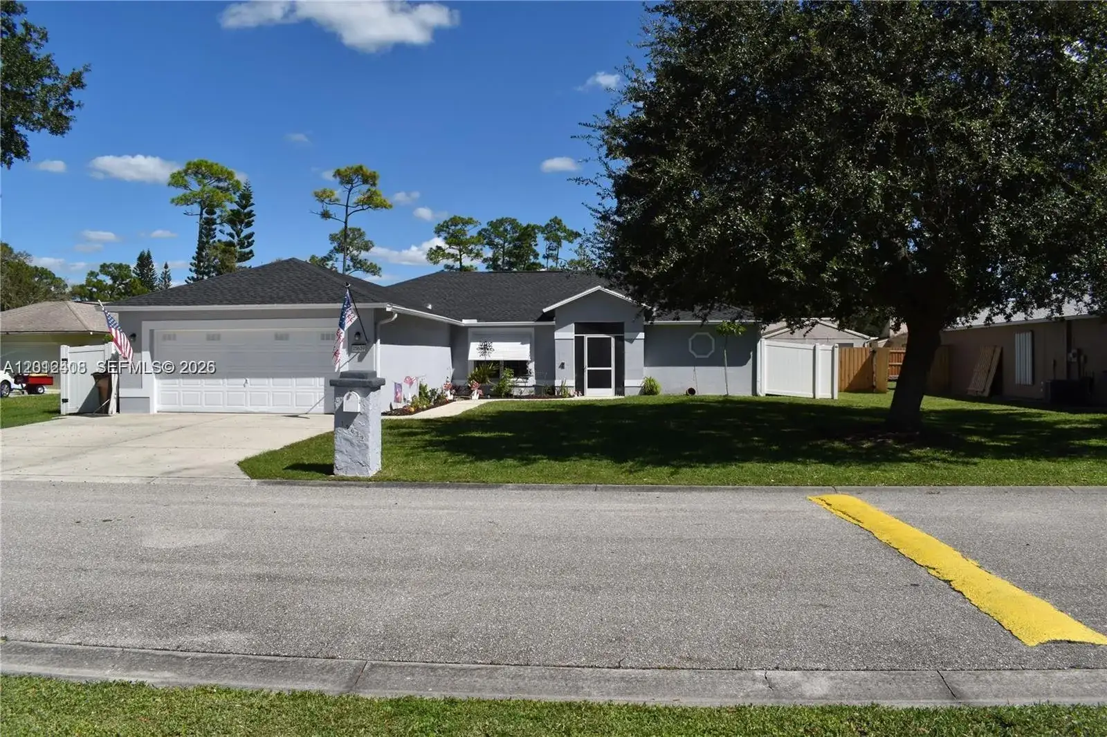 3 bedroom 2 bath Residential for sale at 15639 SPRING LINE LN, Fort Myers FL 33905