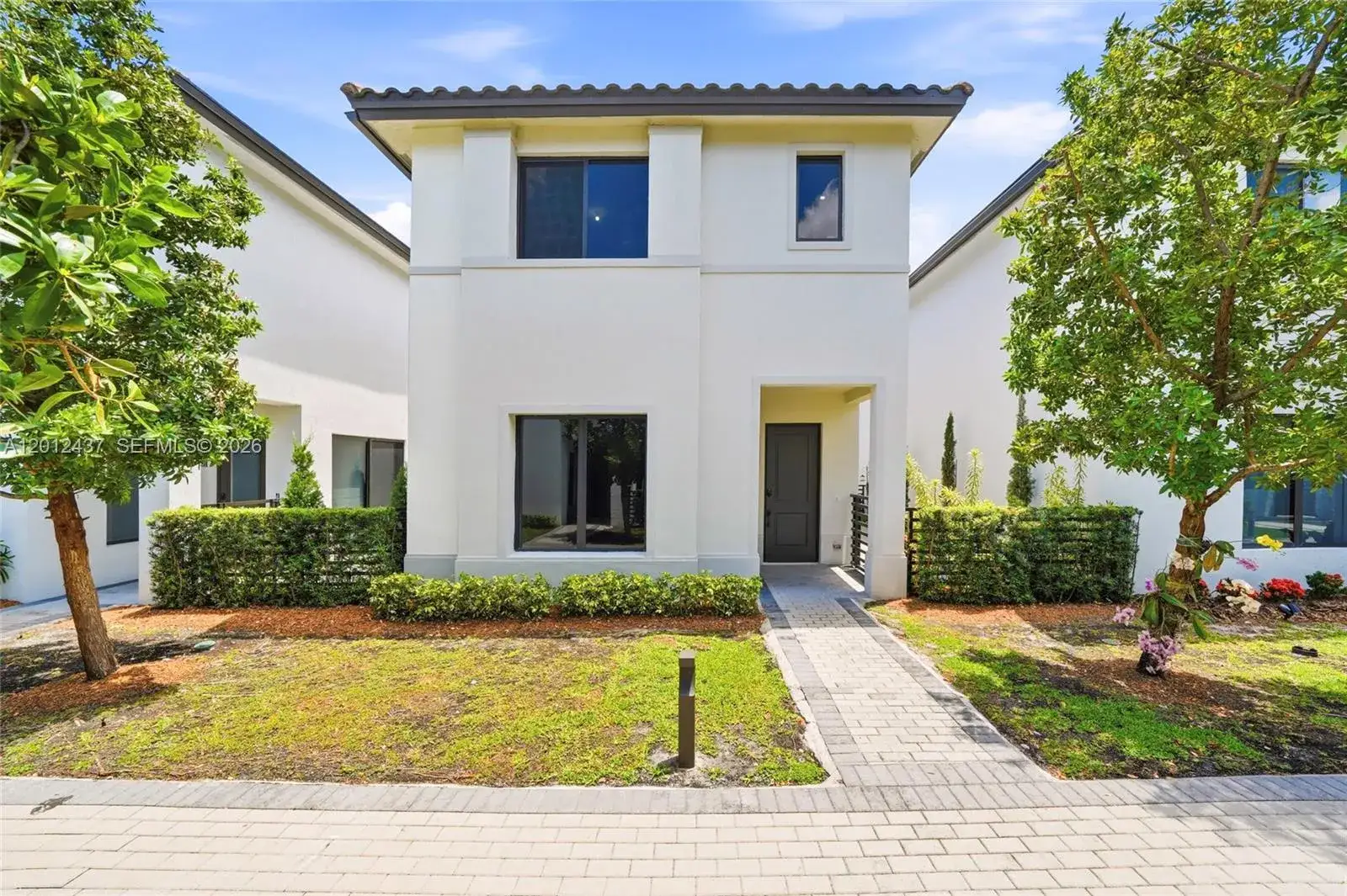 4 bedroom 3 bath Residential for sale at 4356 NW 80th Ave, Doral FL 33166