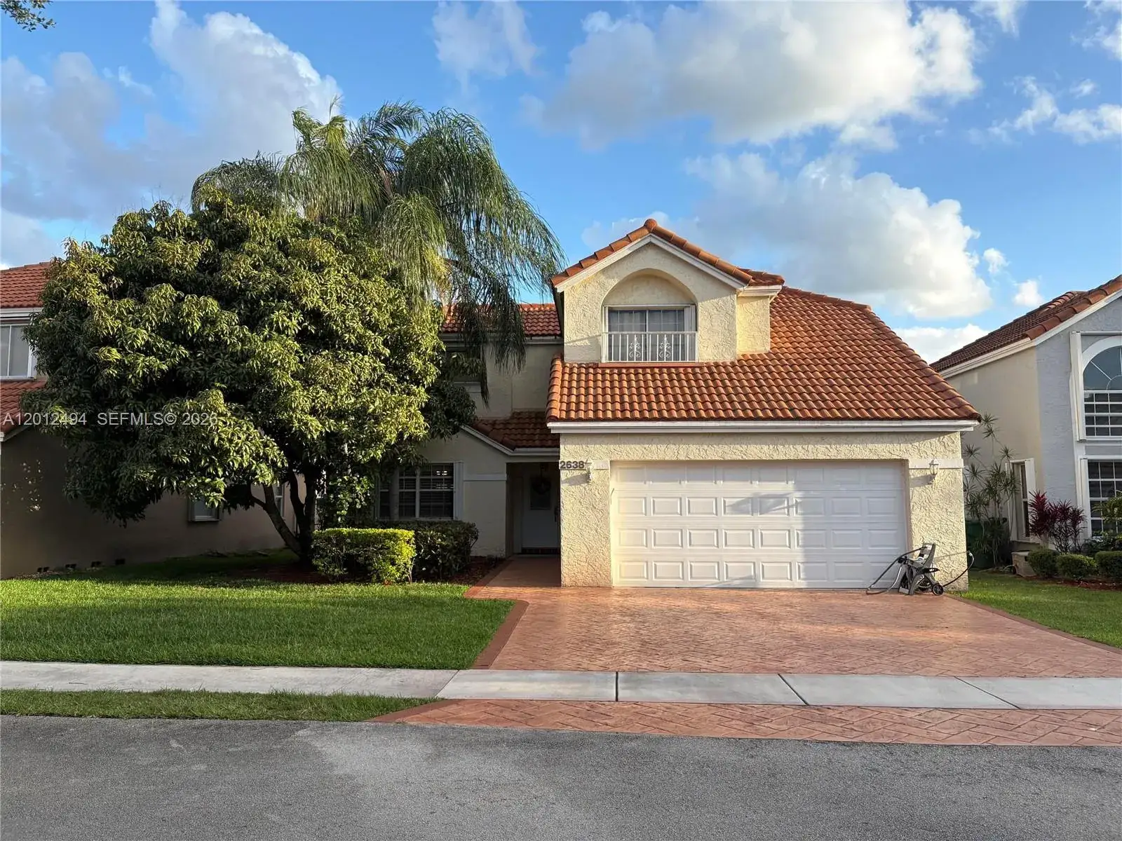 3 bedroom 2 bath Residential for sale at 2638 Oak Park Cir, Davie FL 33328