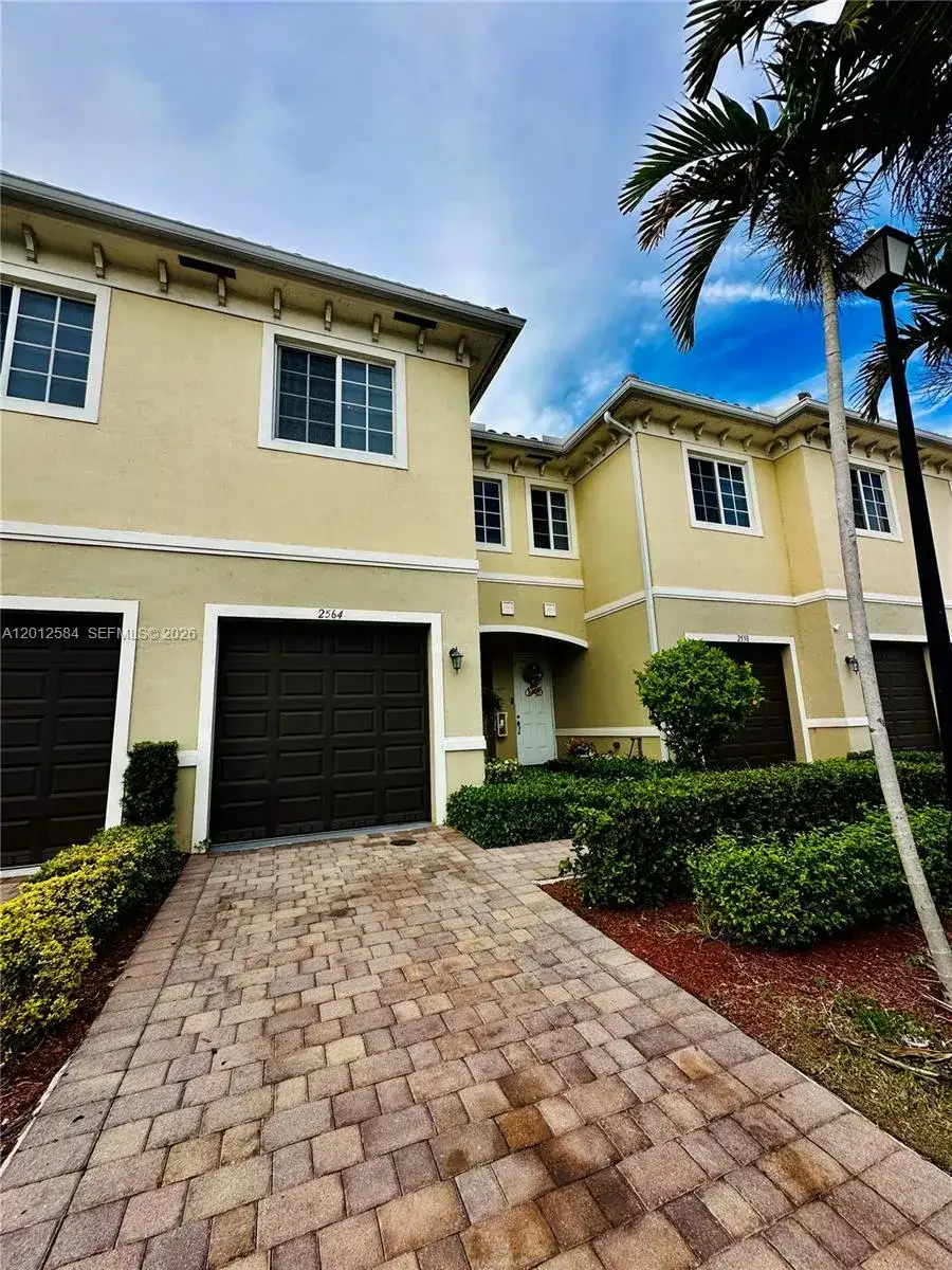 3 bedroom 2 bath Residential for sale at 2574 SW 81st Ter # 2564, Miramar FL 33025